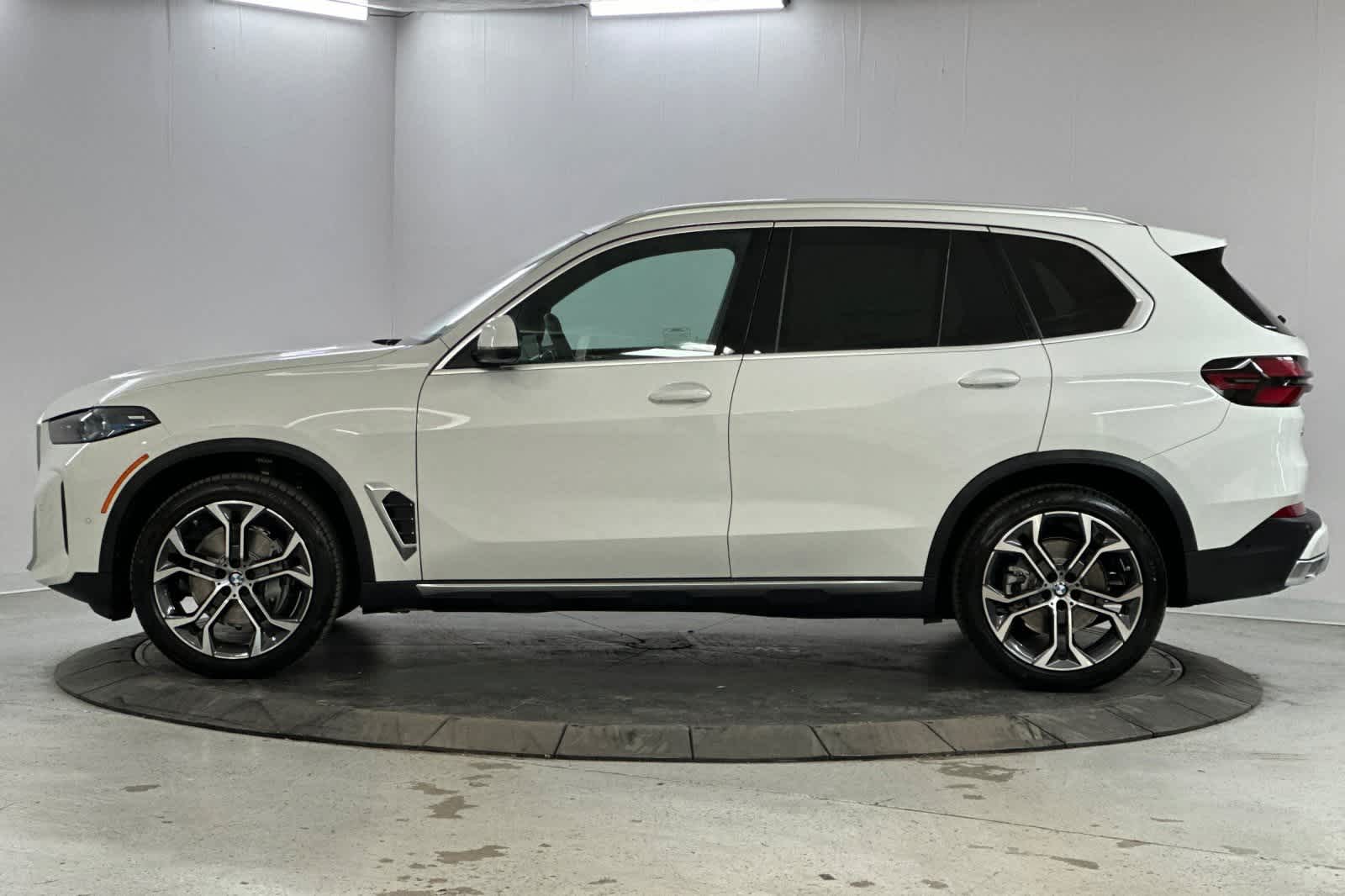2026 BMW X5 xDrive40i 5