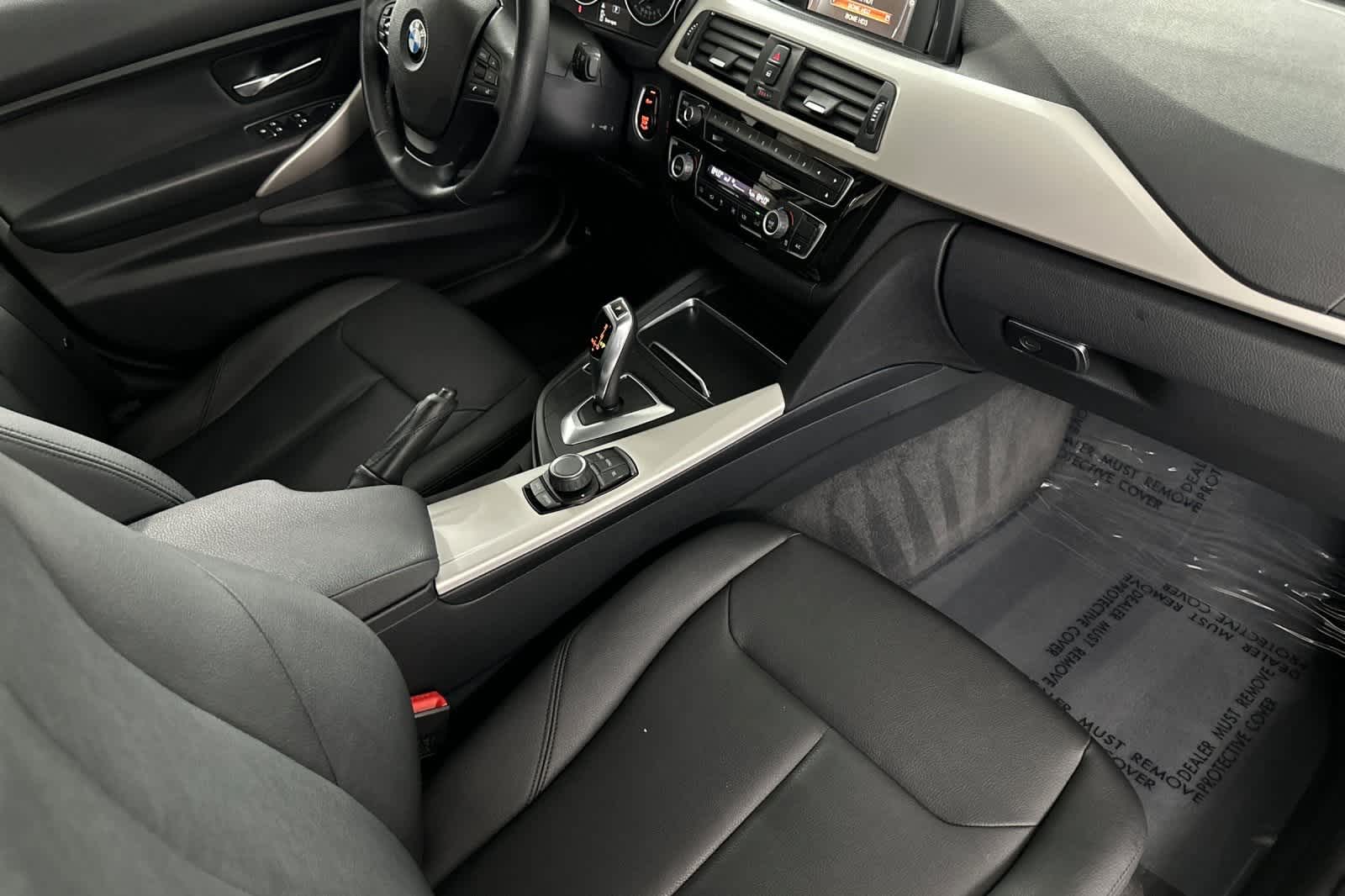 Thumbnail: 2016 BMW 3 Series - 15