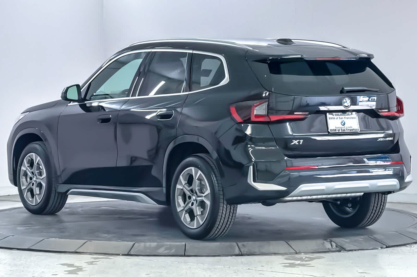 Thumbnail: 2026 BMW X1 - 6