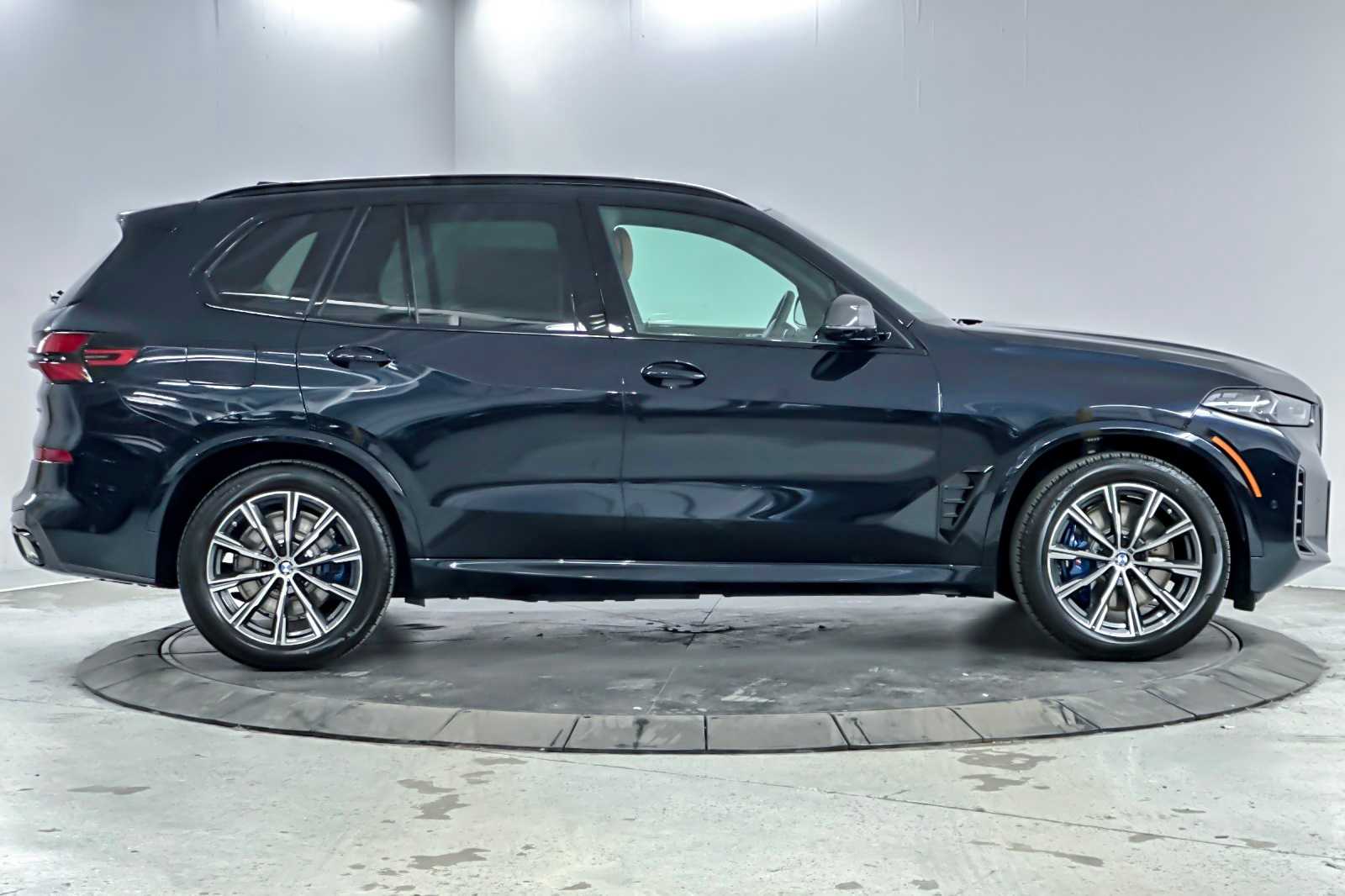Thumbnail: 2026 BMW X5 - 8