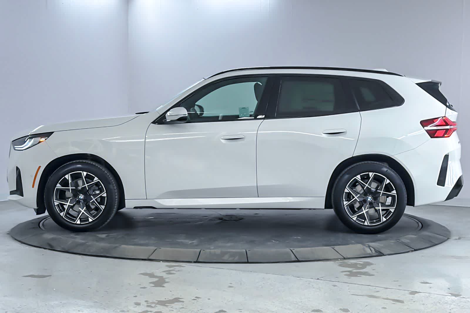 Thumbnail: 2026 BMW X3 - 5
