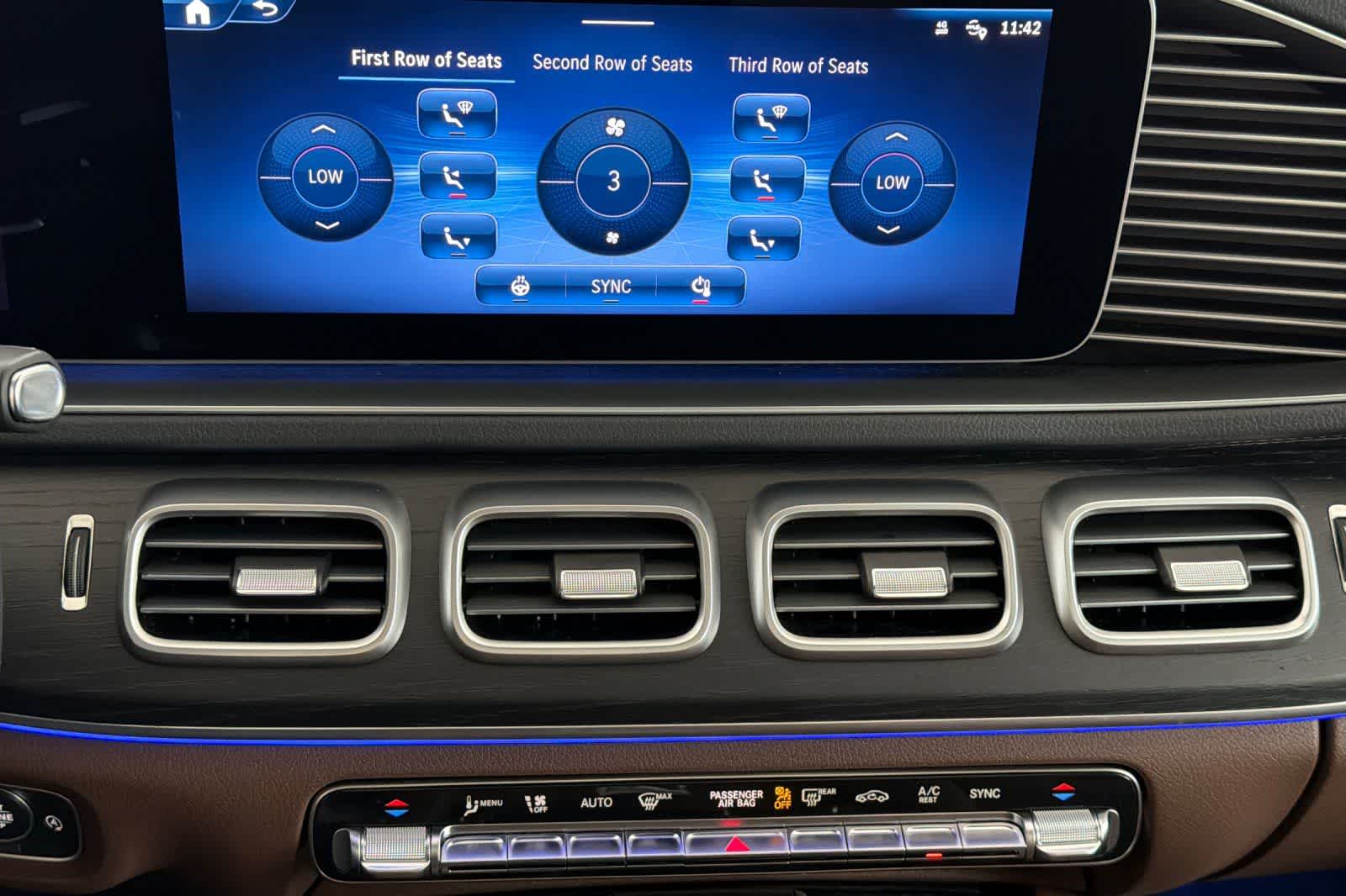 Thumbnail: 2024 Mercedes-Benz GLS - 21