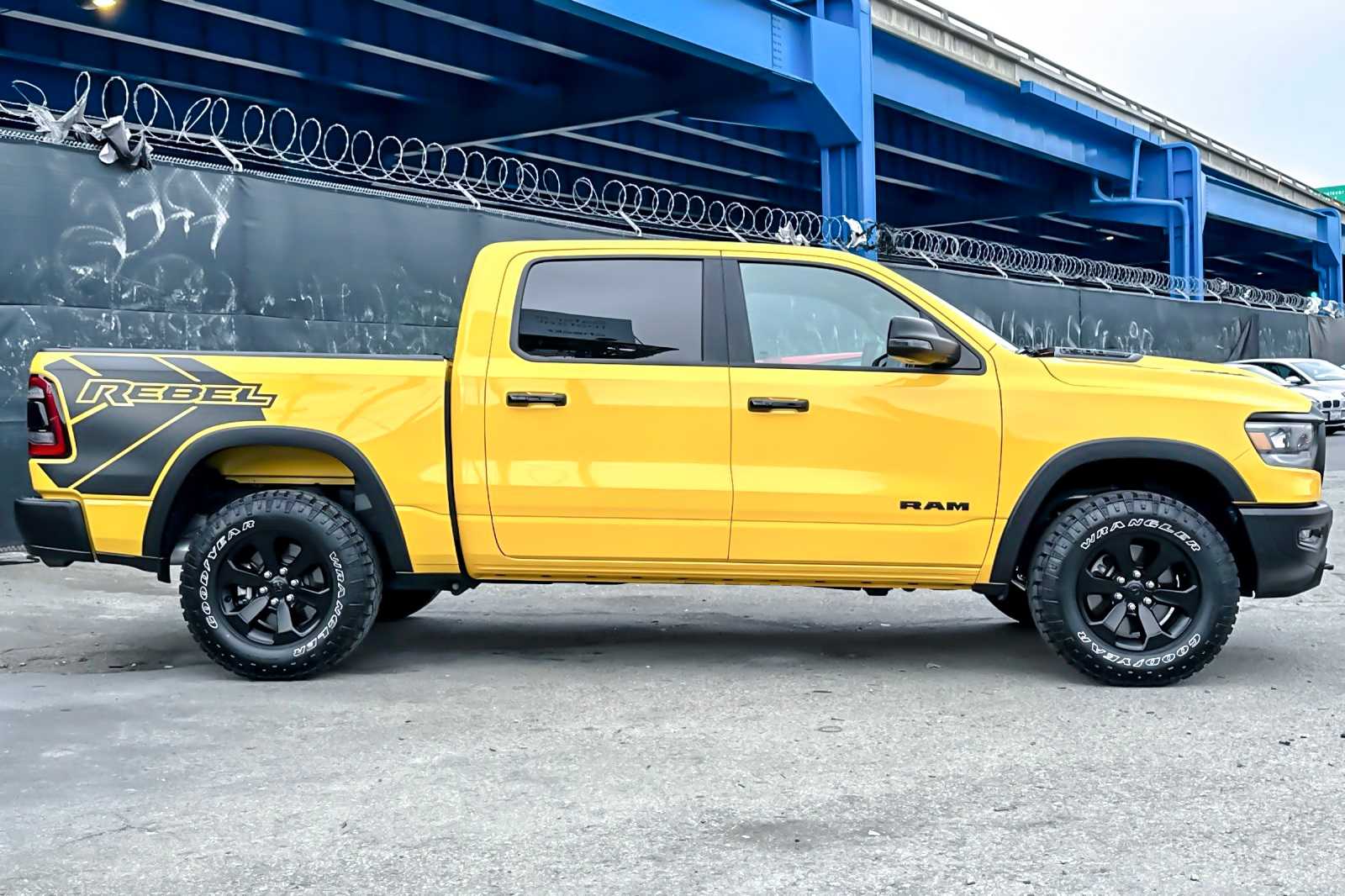 Thumbnail: 2023 RAM 1500 - 8