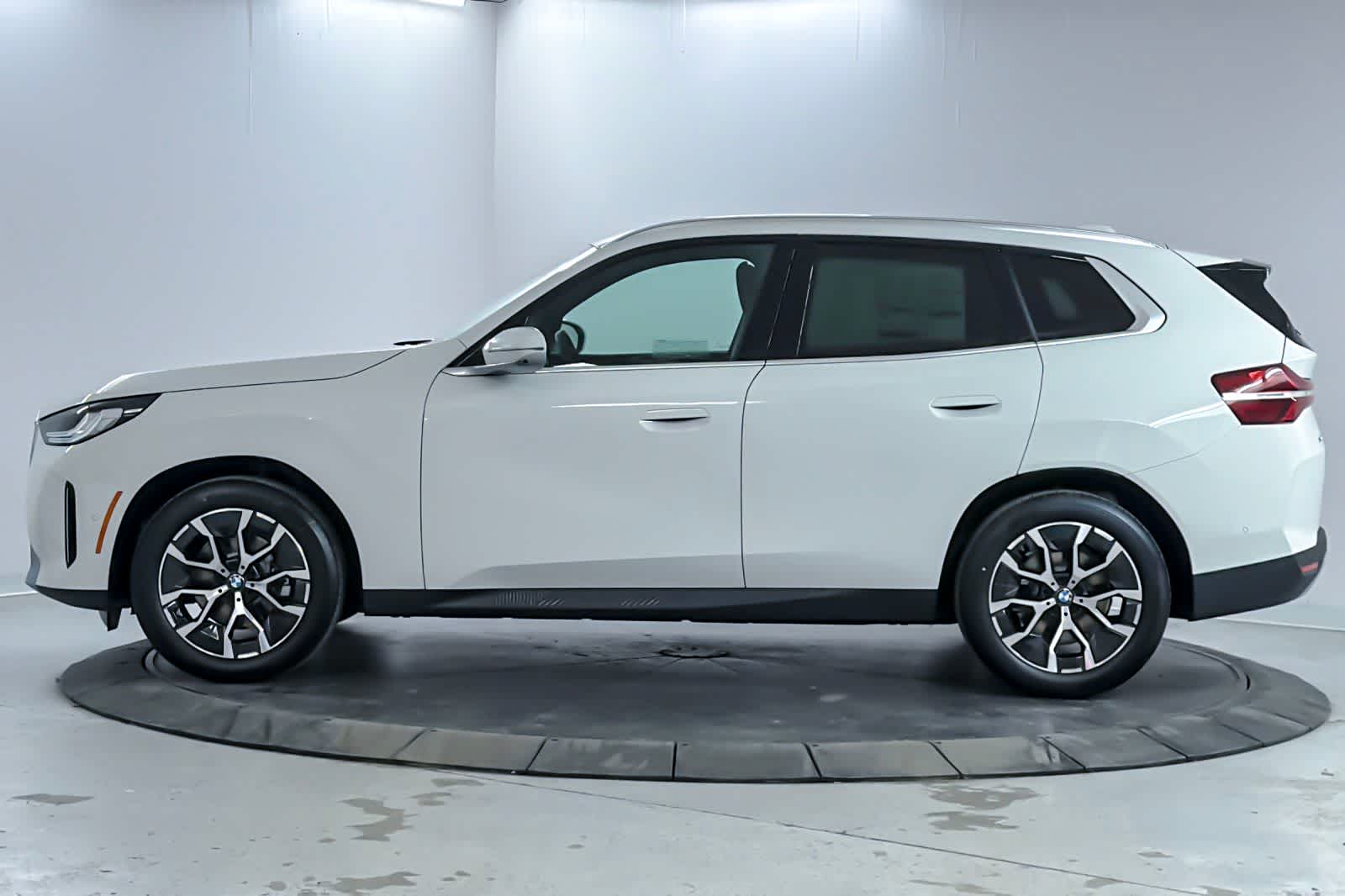 Thumbnail: 2026 BMW X3 - 5