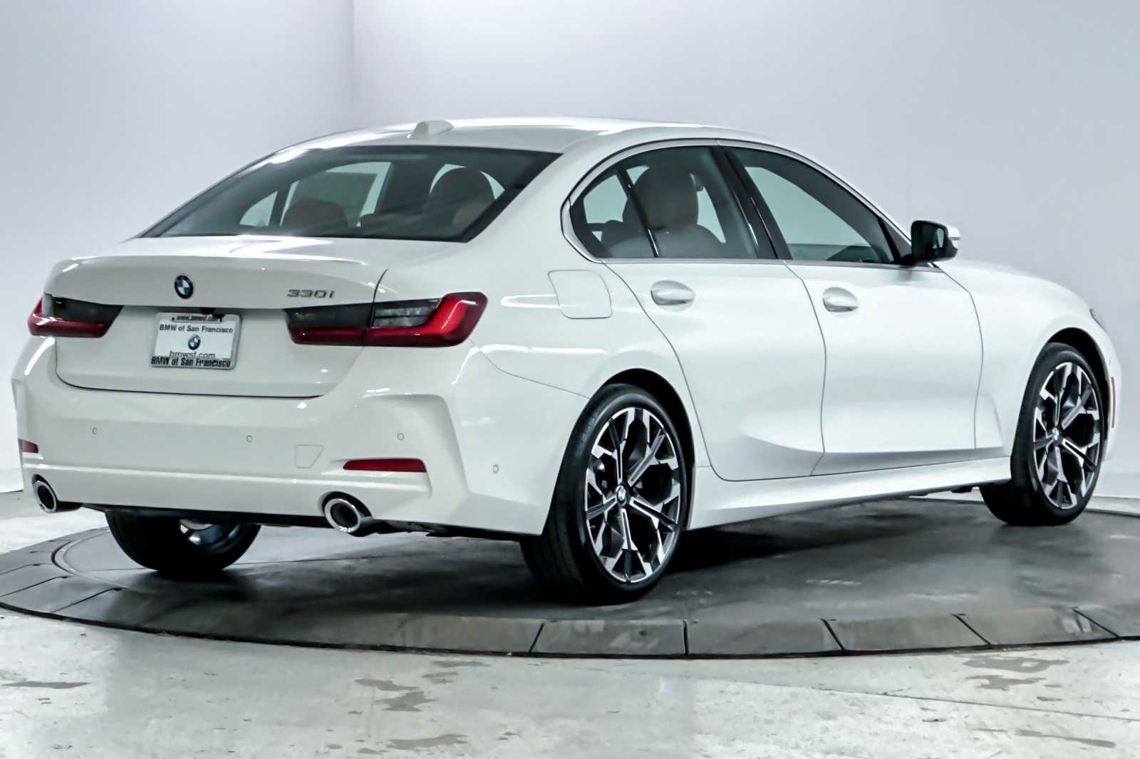 Thumbnail: 2026 BMW 3 Series - 2