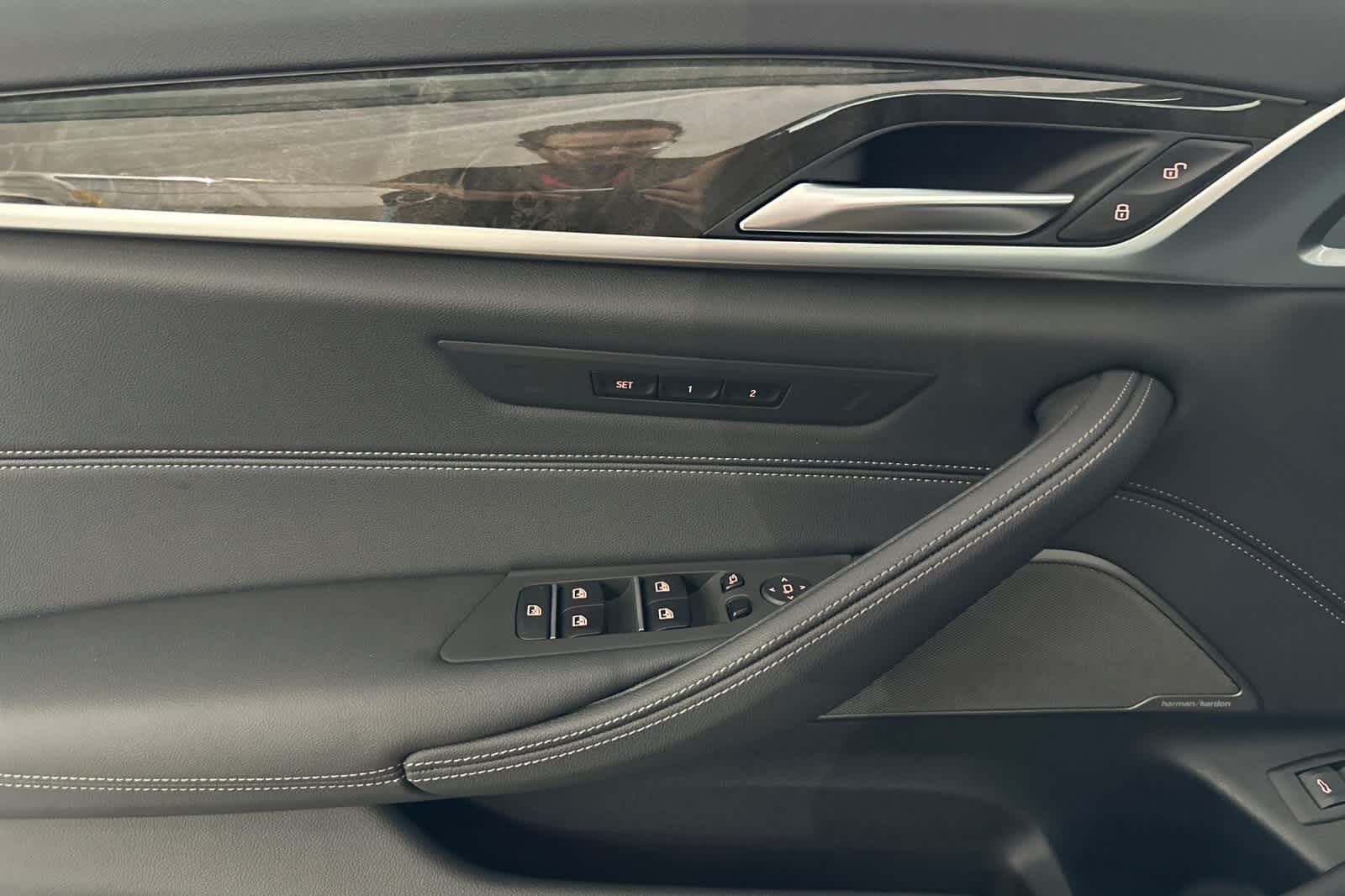 Thumbnail: 2023 BMW 5 Series - 12