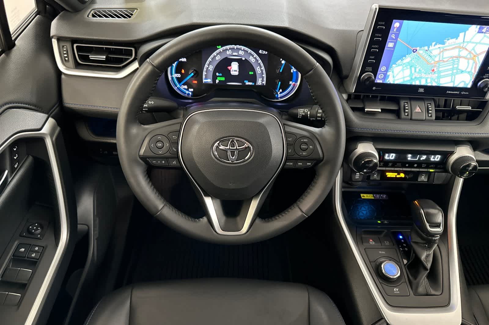 Thumbnail: 2022 Toyota RAV4 - 14
