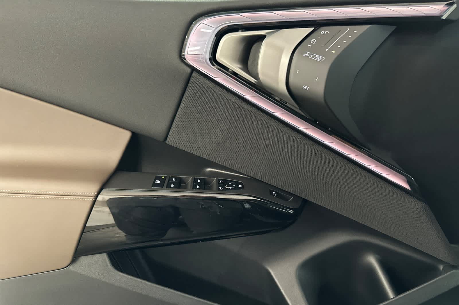 Thumbnail: 2026 BMW X3 - 12