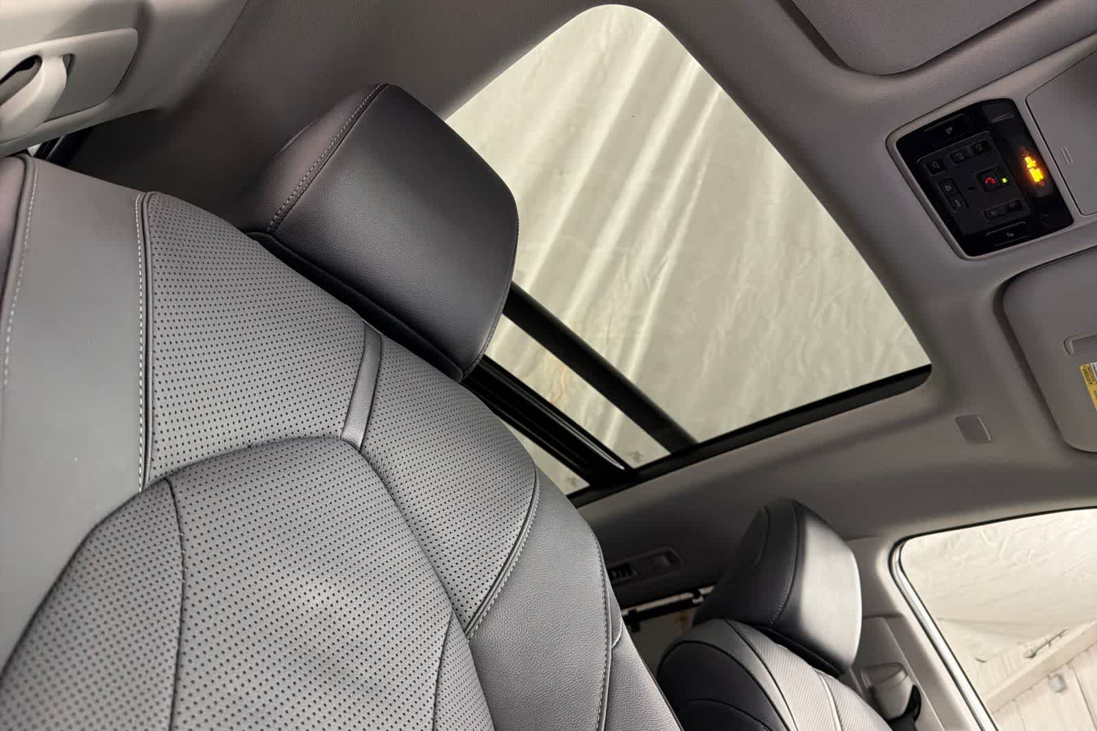 Thumbnail: 2025 Toyota Grand Highlander - 17