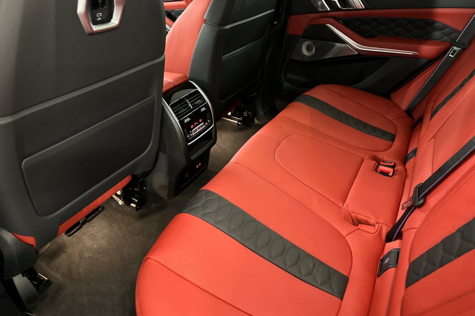 Thumbnail: 2026 BMW X5 - 4