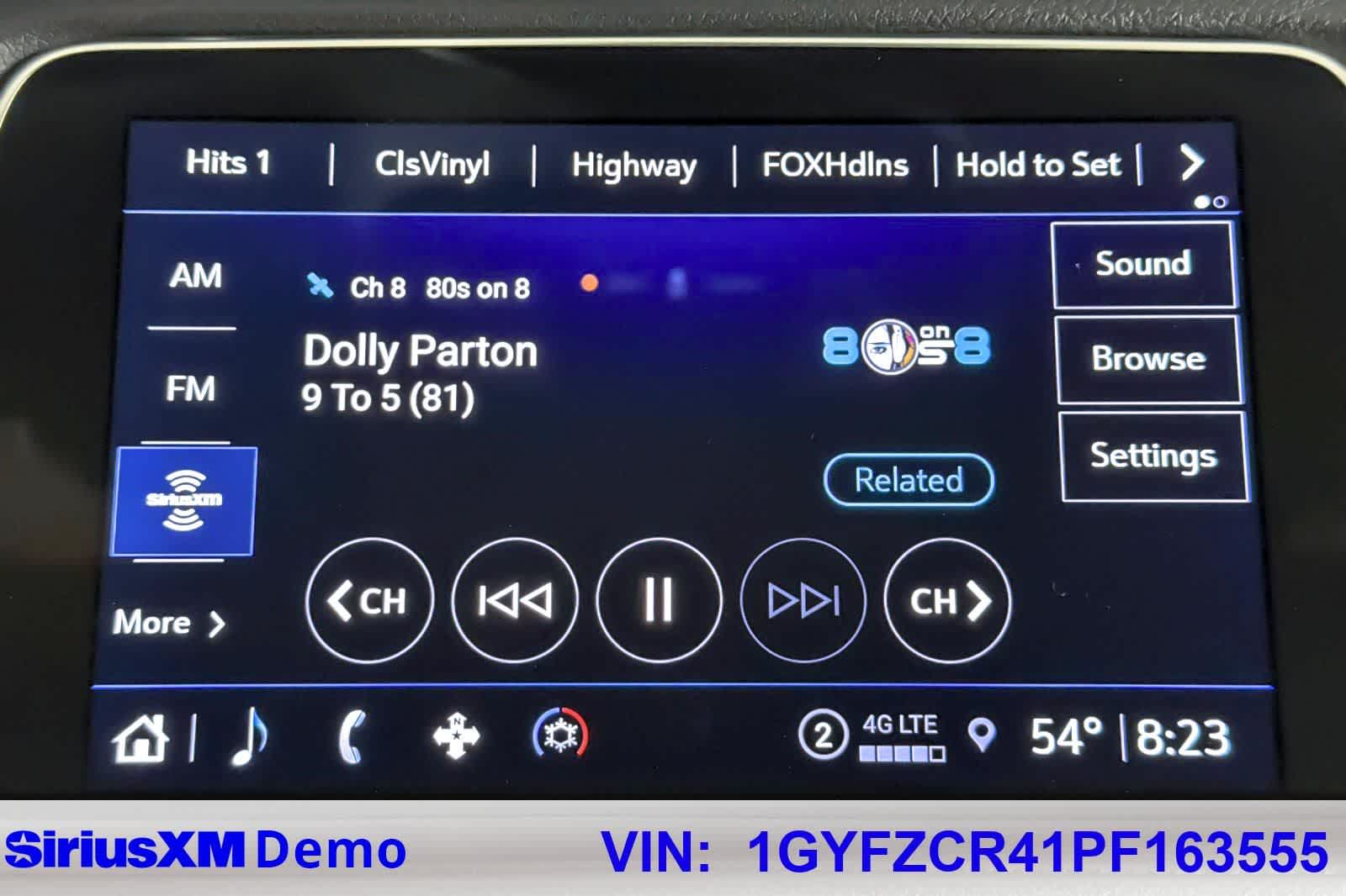 Thumbnail: 2023 Cadillac XT4 - 28