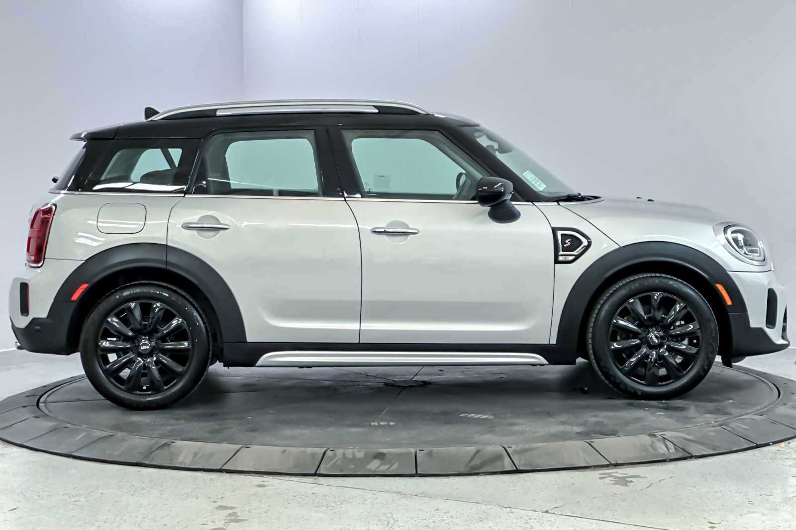 2021 MINI Cooper Countryman S 8