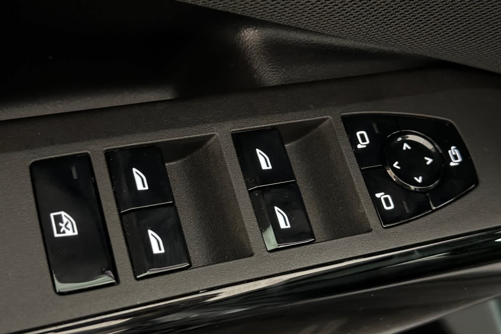 Thumbnail: 2026 BMW X3 - 13