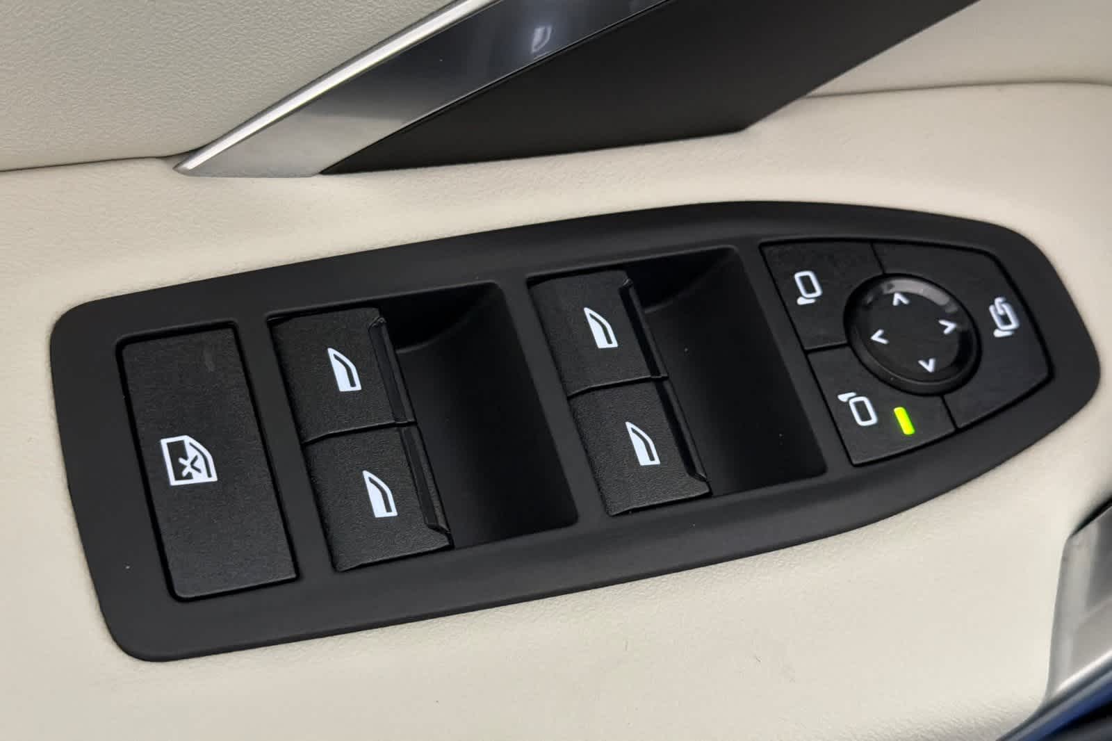 Thumbnail: 2026 BMW X2 - 13