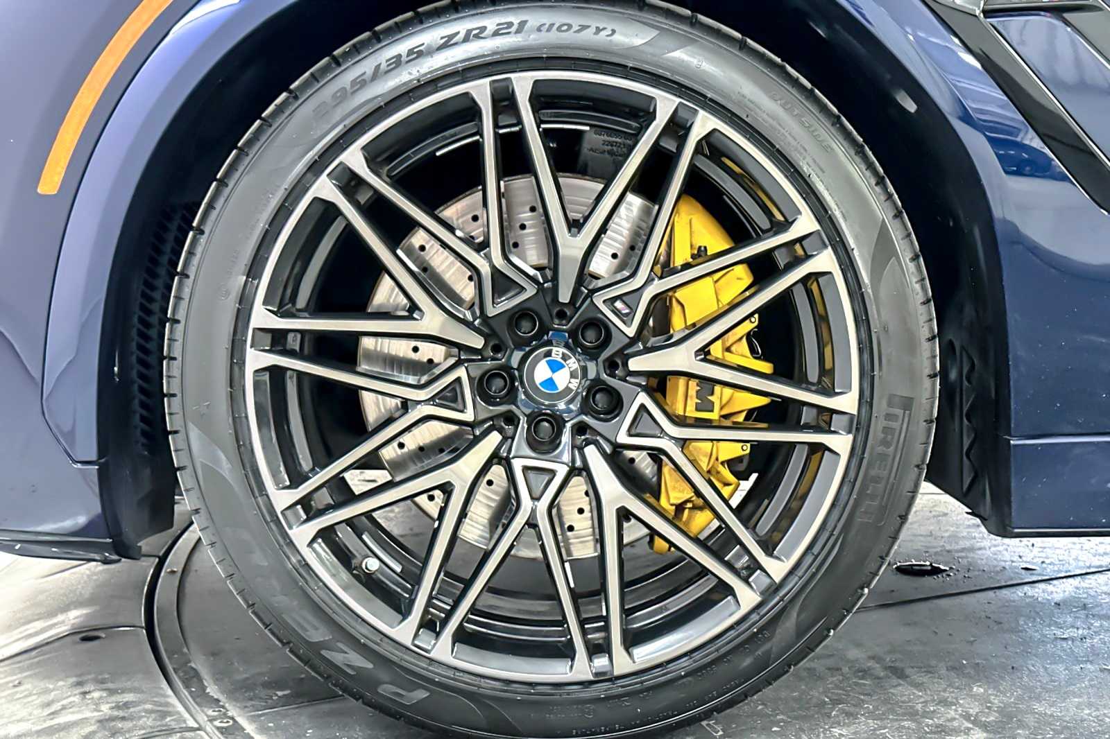 Thumbnail: 2022 BMW X6 - 27