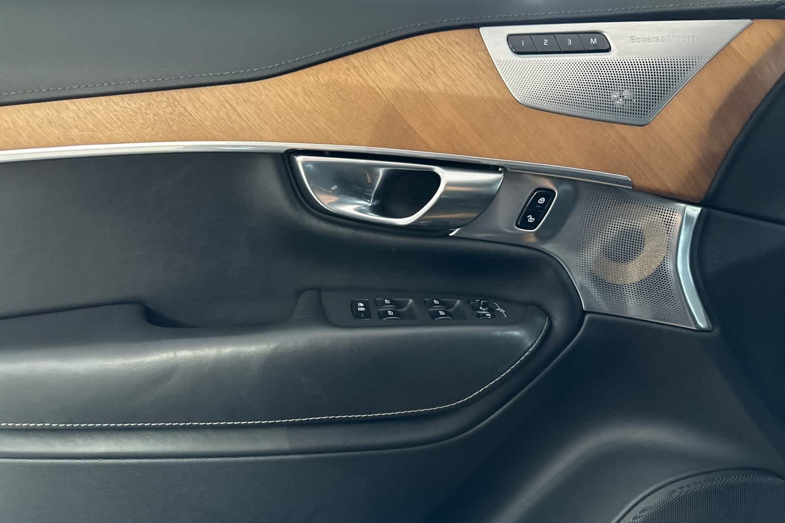 Thumbnail: 2019 Volvo XC90 - 12