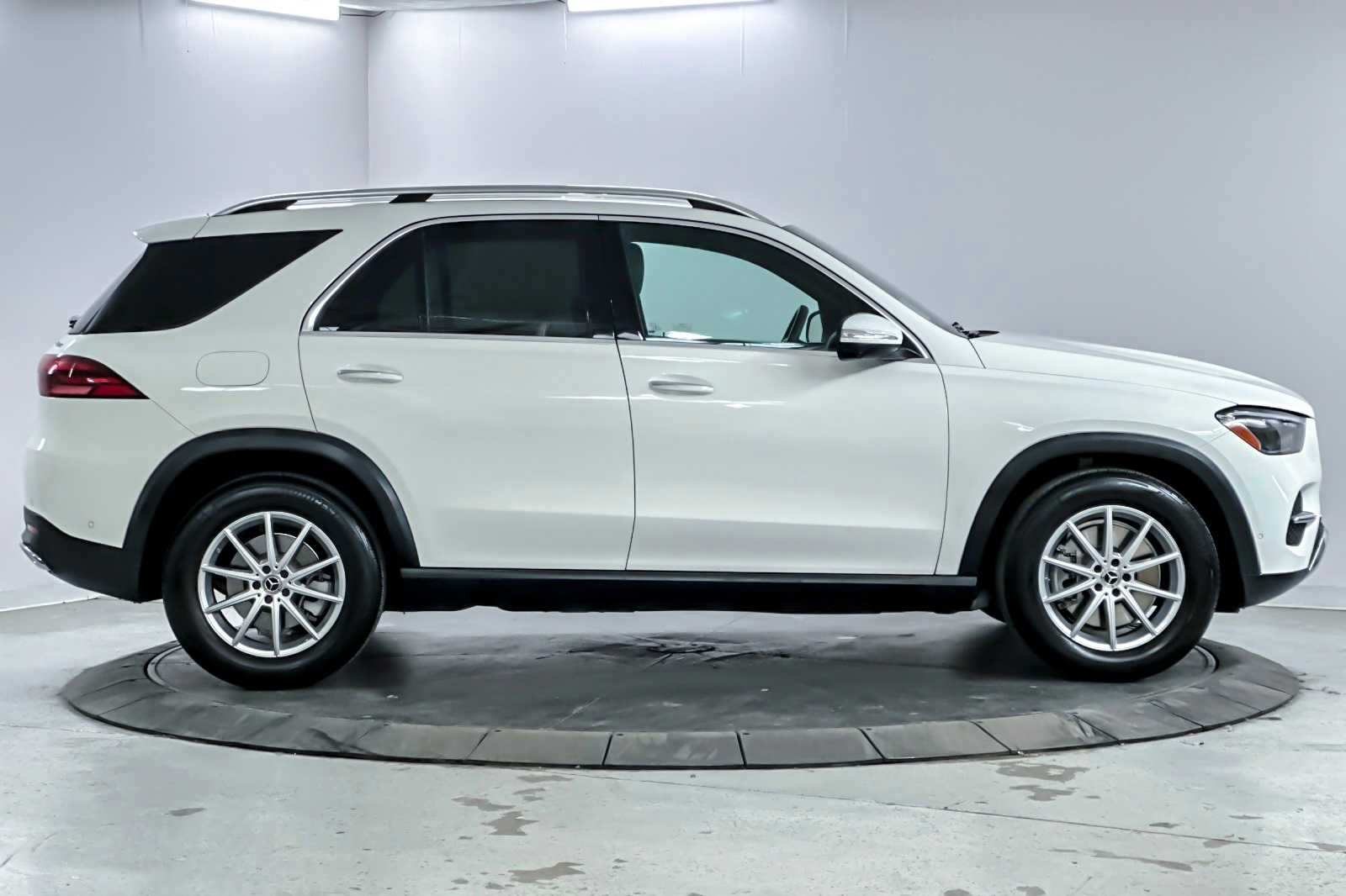 Thumbnail: 2024 Mercedes-Benz GLE - 8