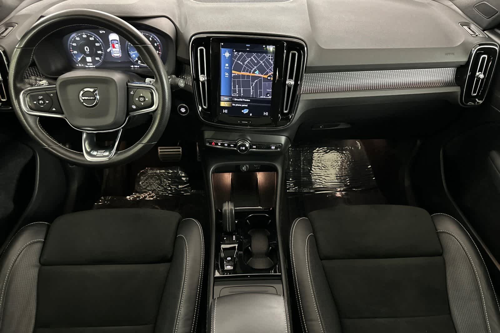 Thumbnail: 2020 Volvo XC40 - 3