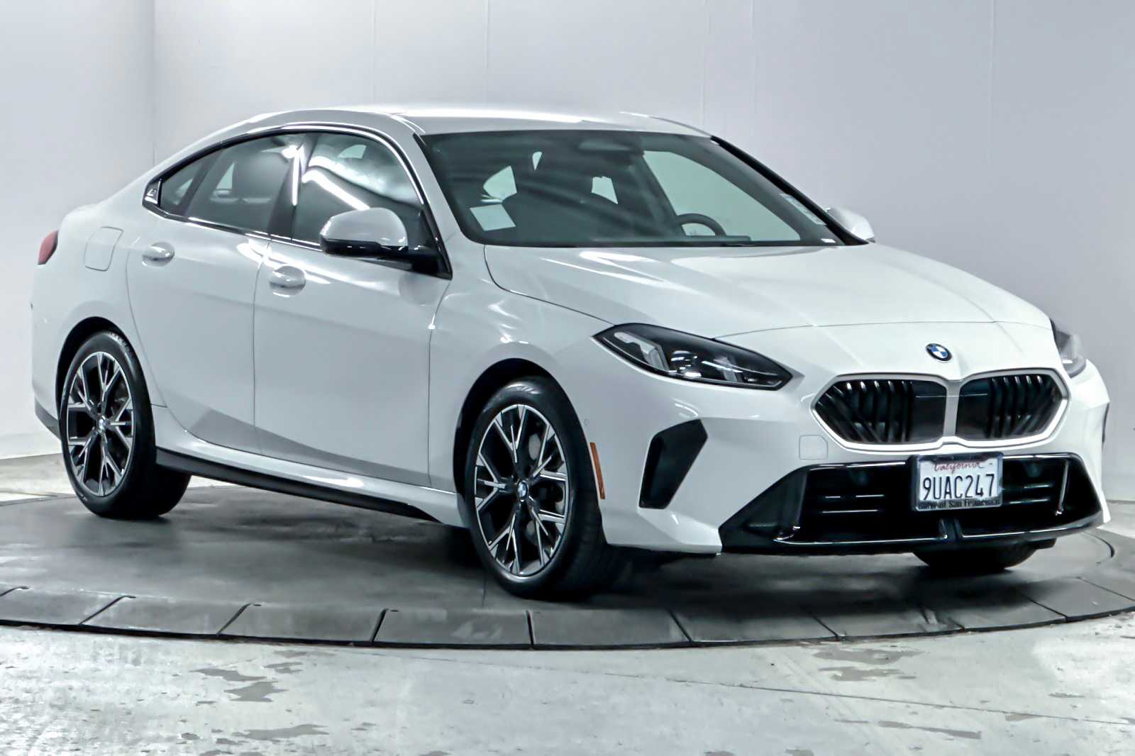 Thumbnail: 2026 BMW 2 Series - 9