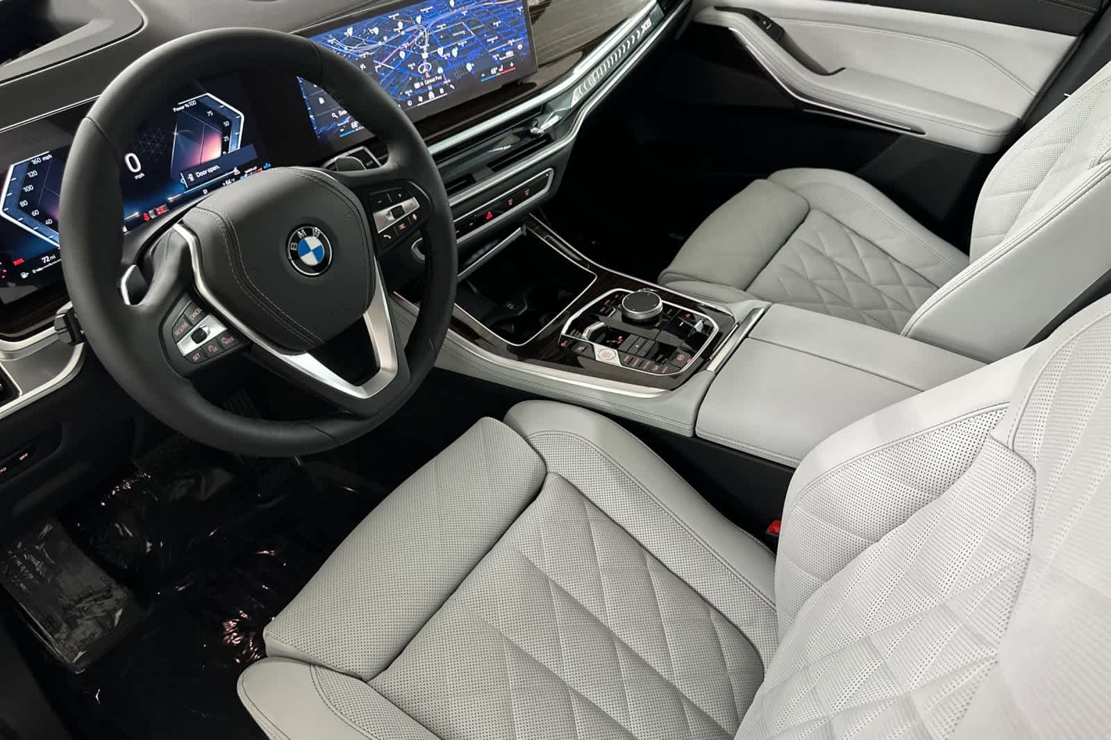 Thumbnail: 2026 BMW X5 - 11
