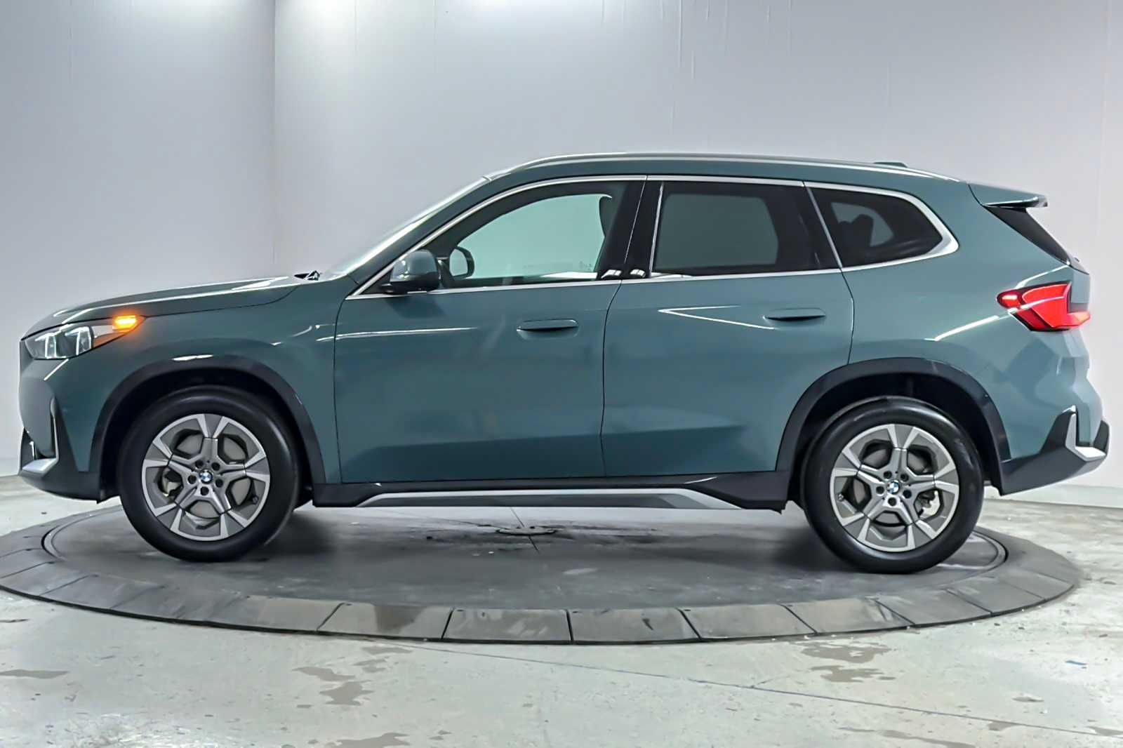 Thumbnail: 2025 BMW X1 - 5