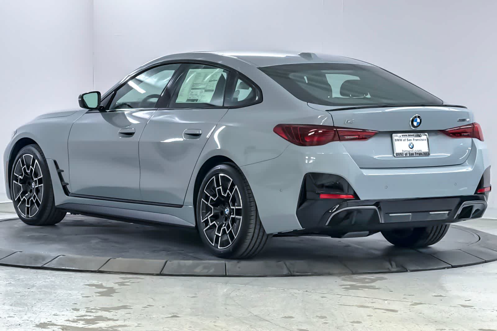 Thumbnail: 2026 BMW i4 - 6