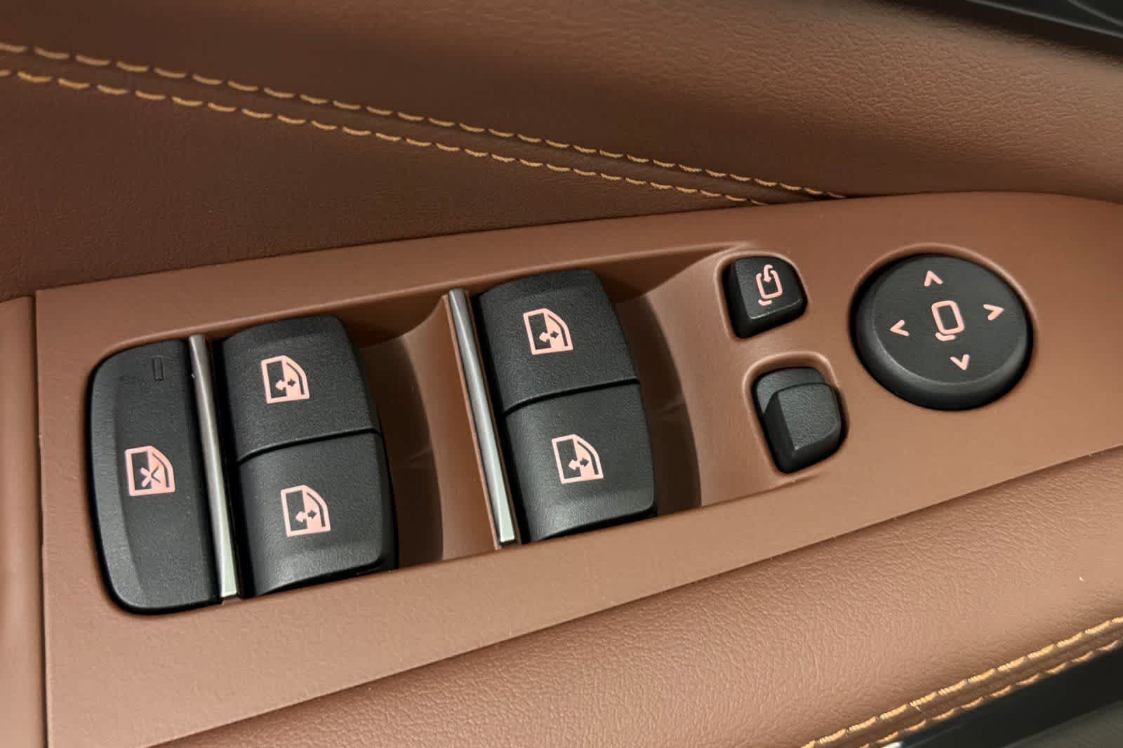 Thumbnail: 2026 BMW X5 - 13