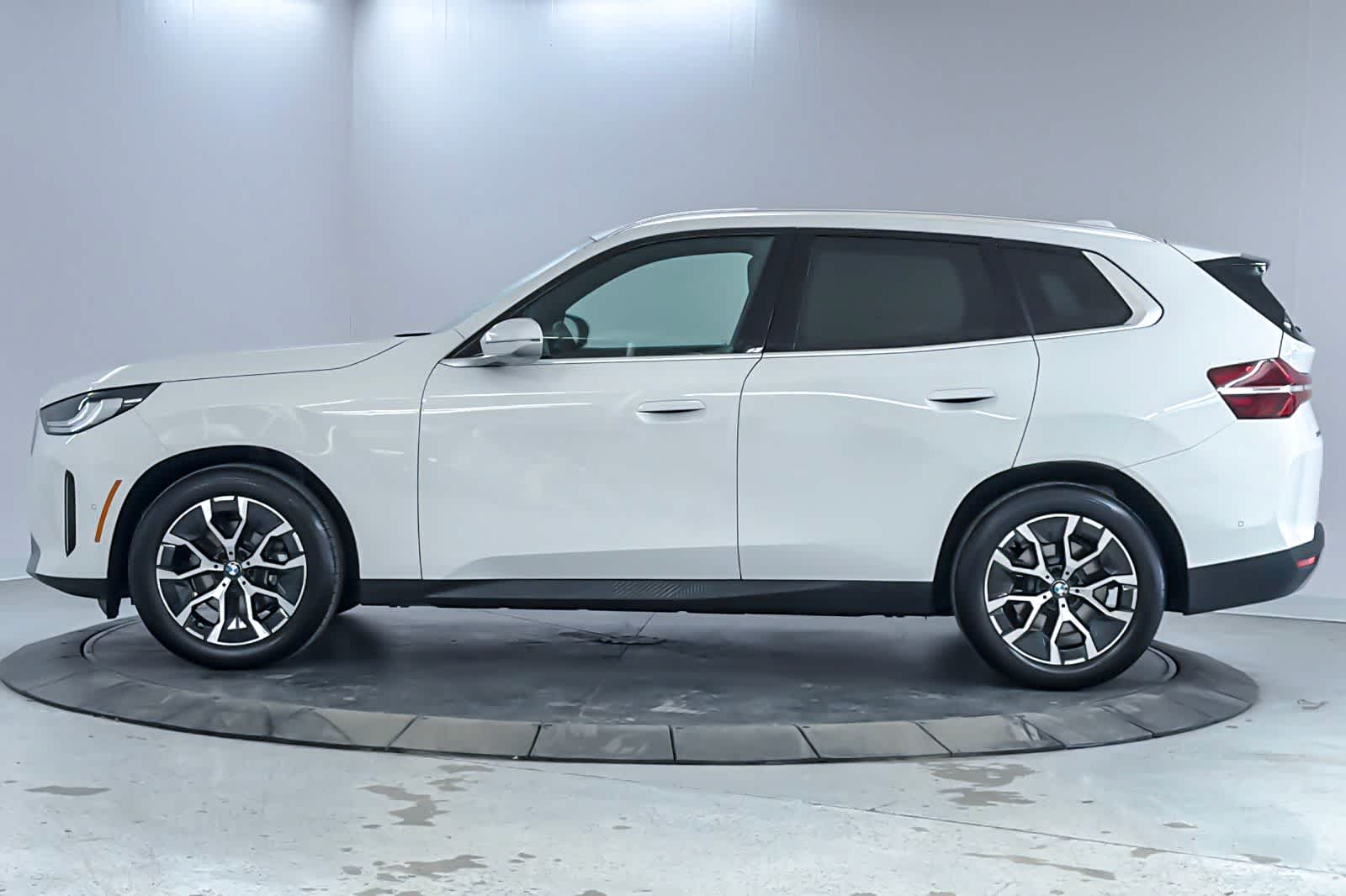 Thumbnail: 2026 BMW X3 - 5