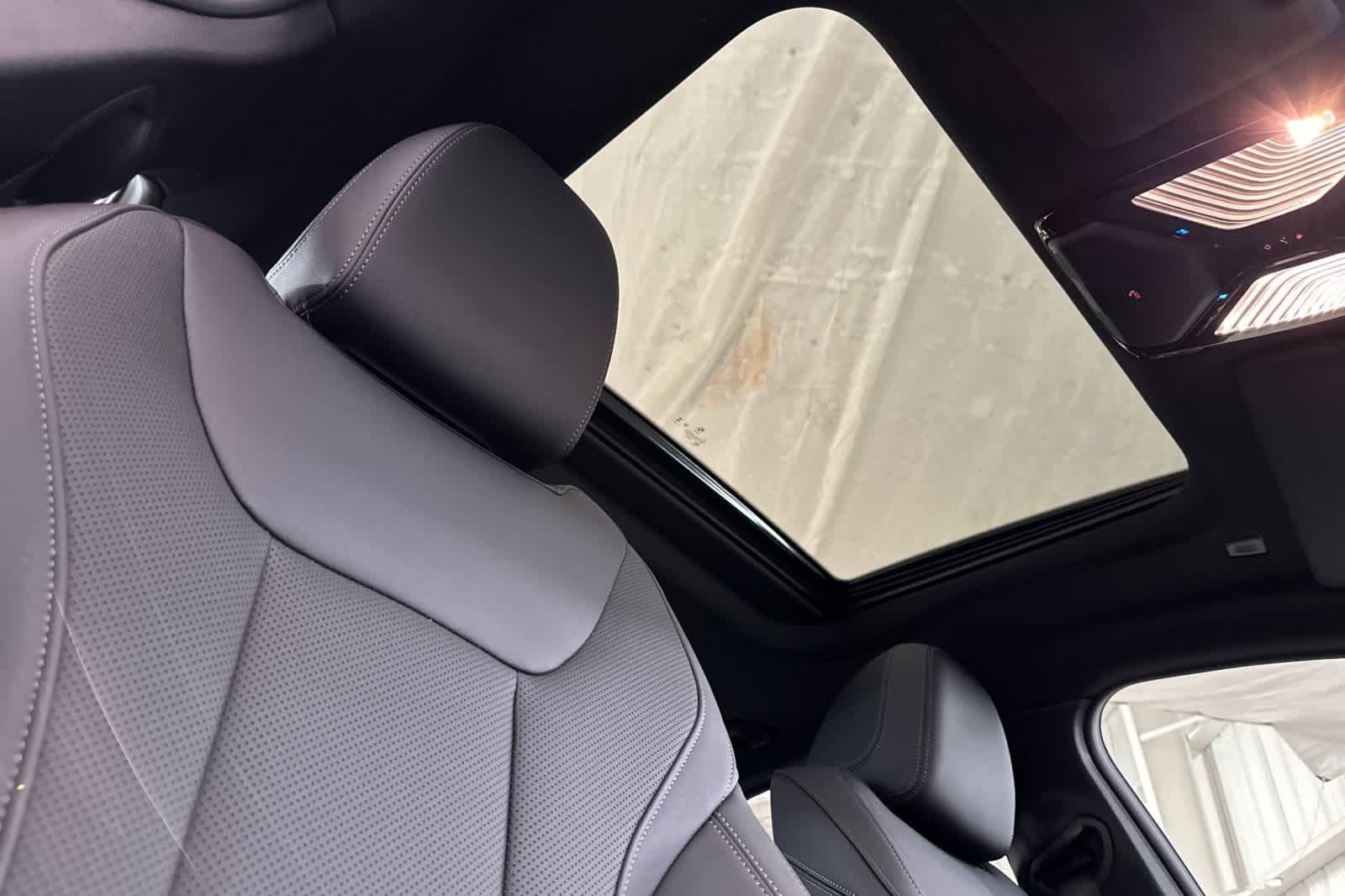 Thumbnail: 2025 BMW i4 - 16