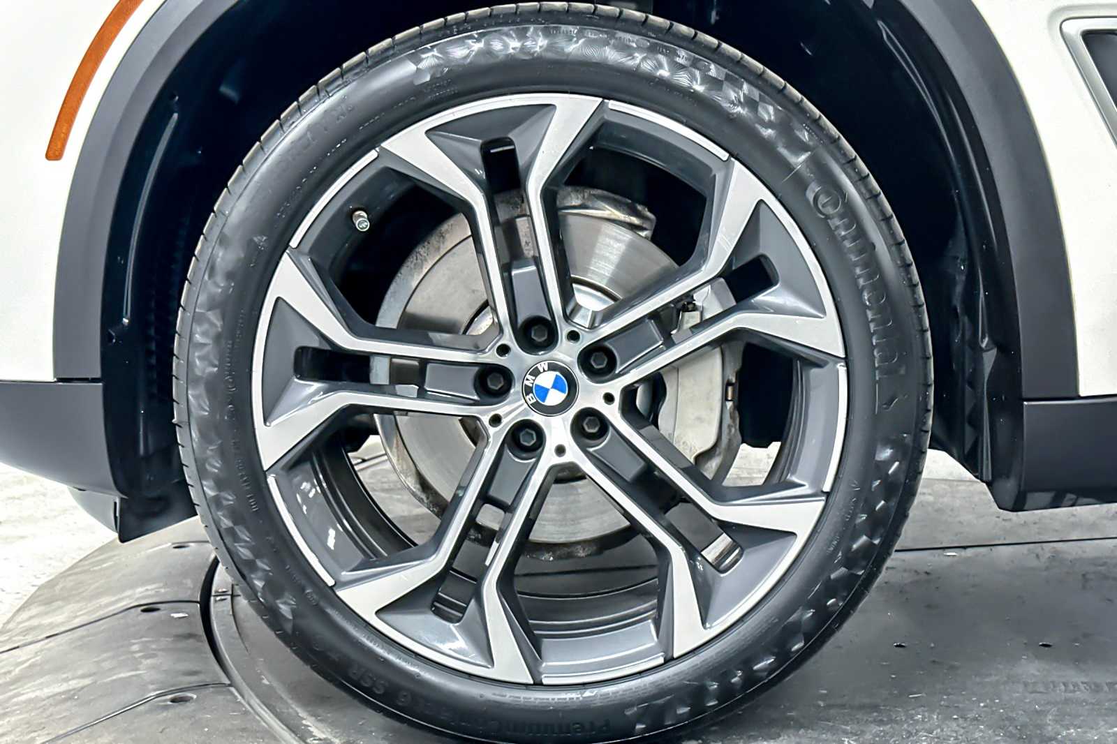 Thumbnail: 2023 BMW X5 - 27