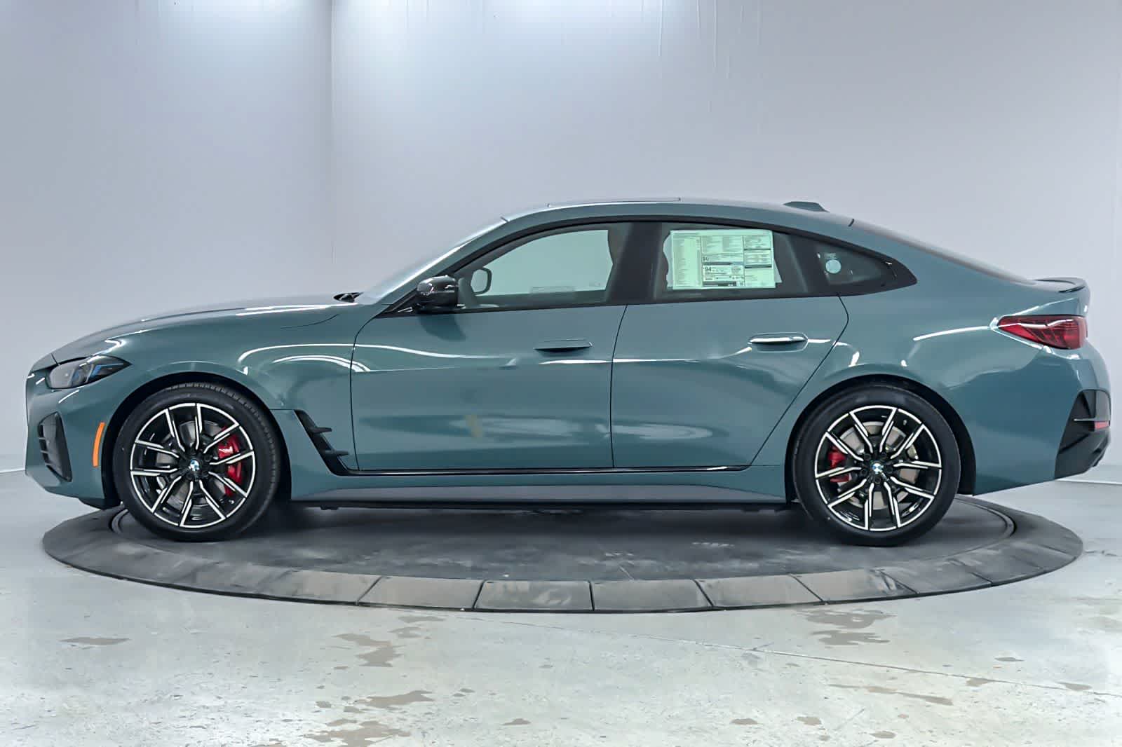 Thumbnail: 2026 BMW i4 - 5