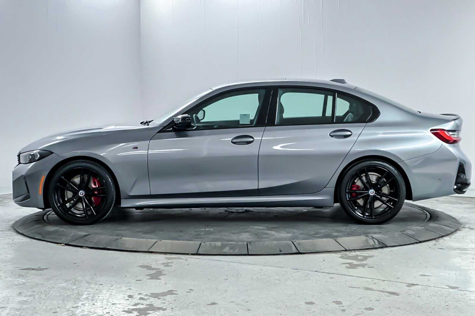 Thumbnail: 2023 BMW 3 Series - 5