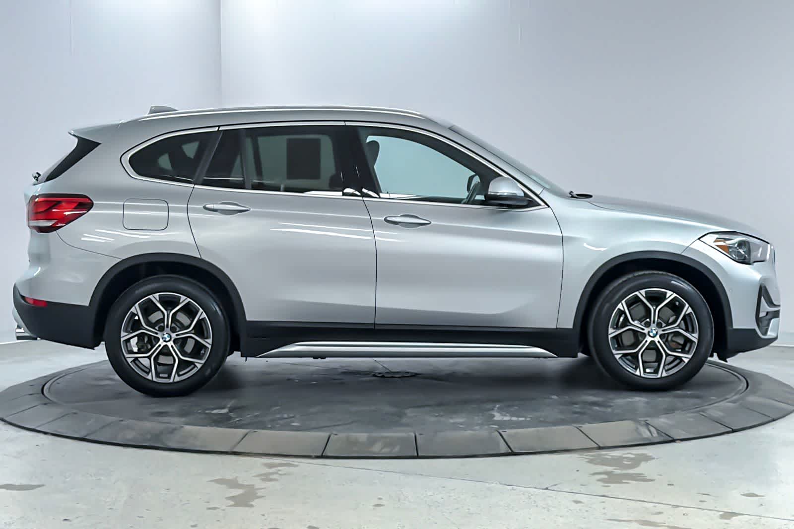 Thumbnail: 2020 BMW X1 - 8
