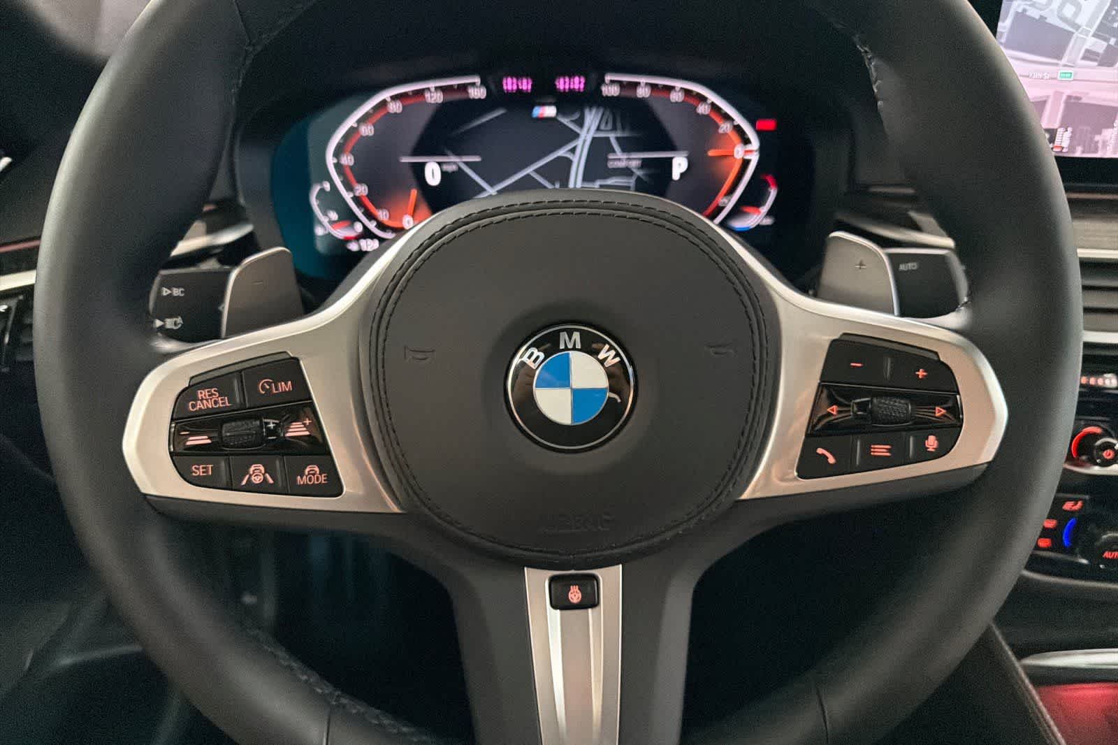 Thumbnail: 2023 BMW 5 Series - 23