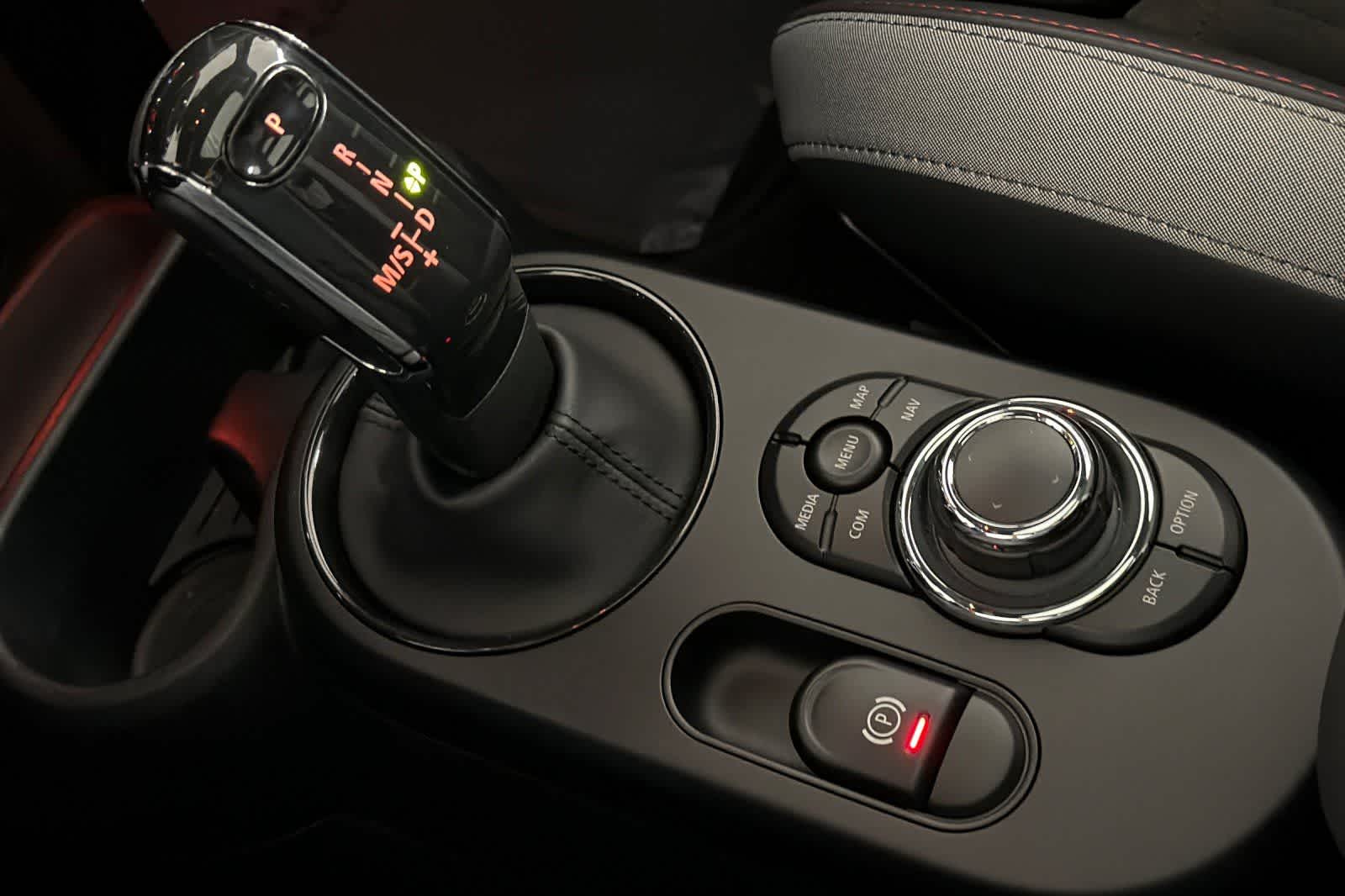 Thumbnail: 2023 MINI Cooper Hardtop - 22