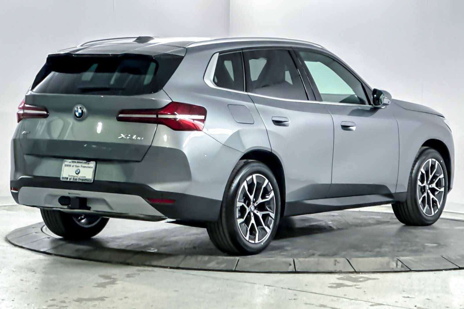 Thumbnail: 2026 BMW X3 - 2