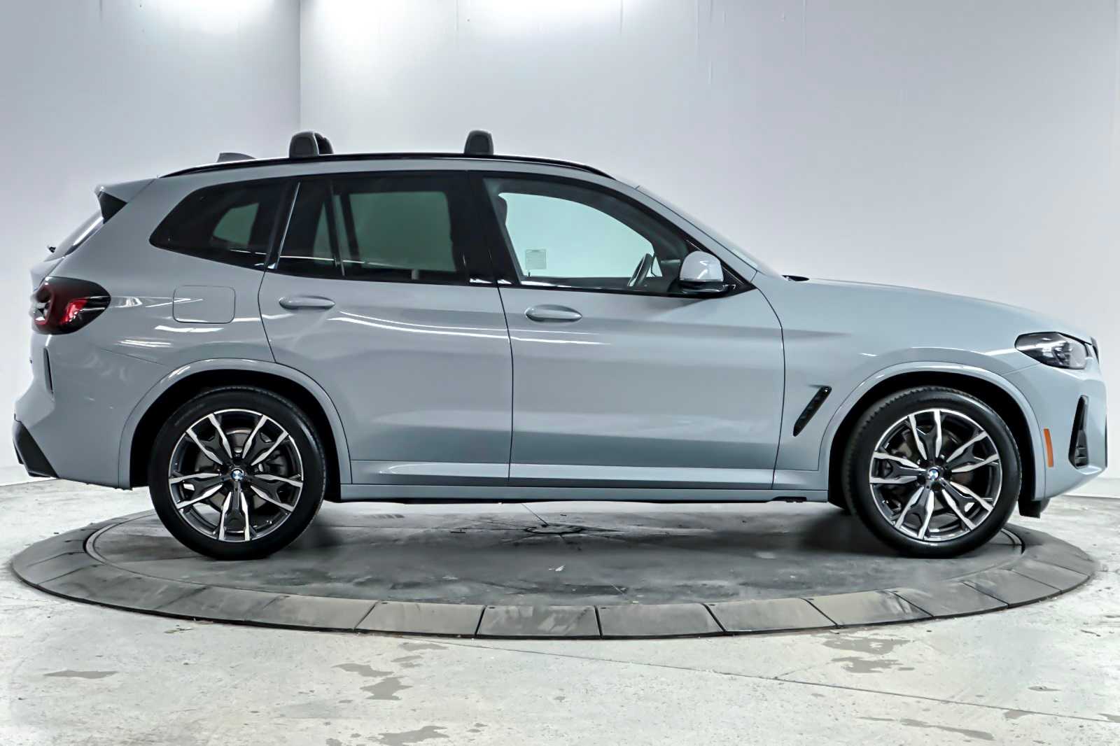 Thumbnail: 2023 BMW X3 - 8