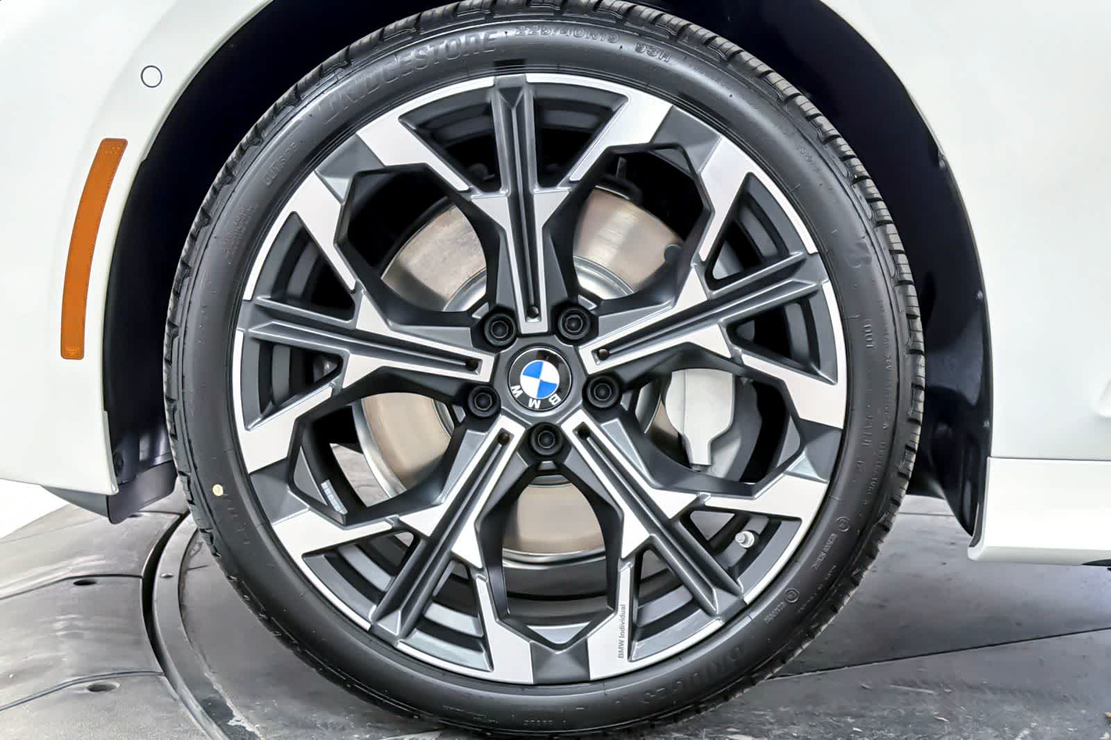 Thumbnail: 2026 BMW 3 Series - 24