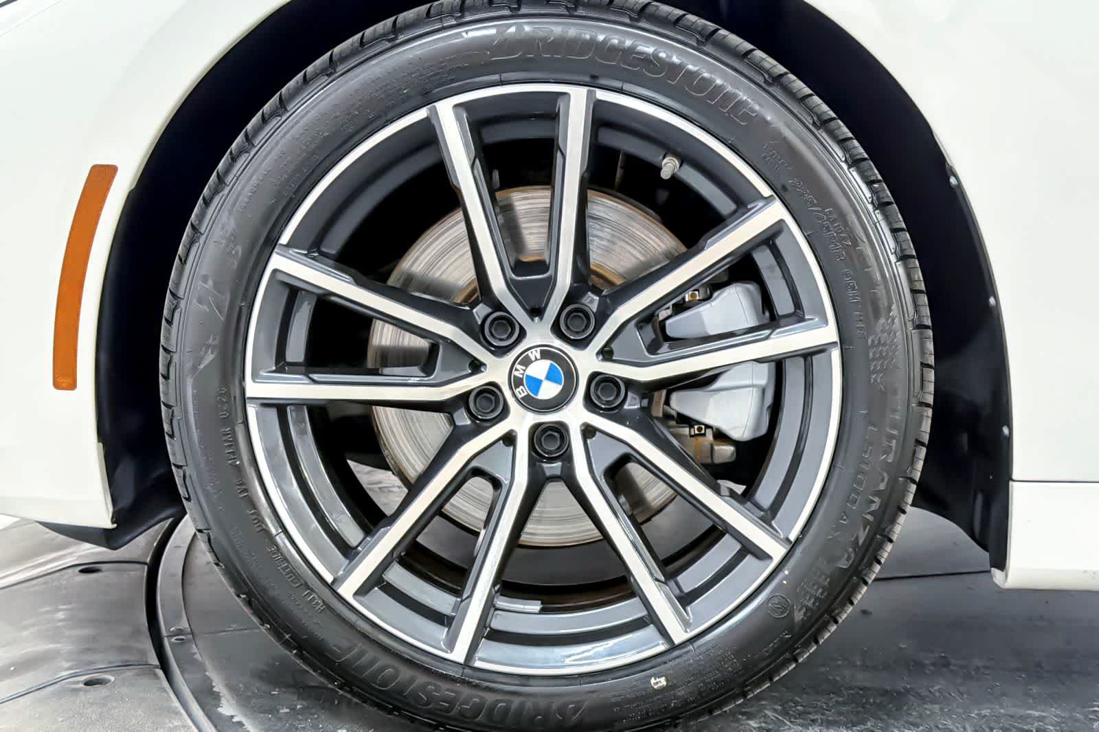 Thumbnail: 2023 BMW 4 Series - 26
