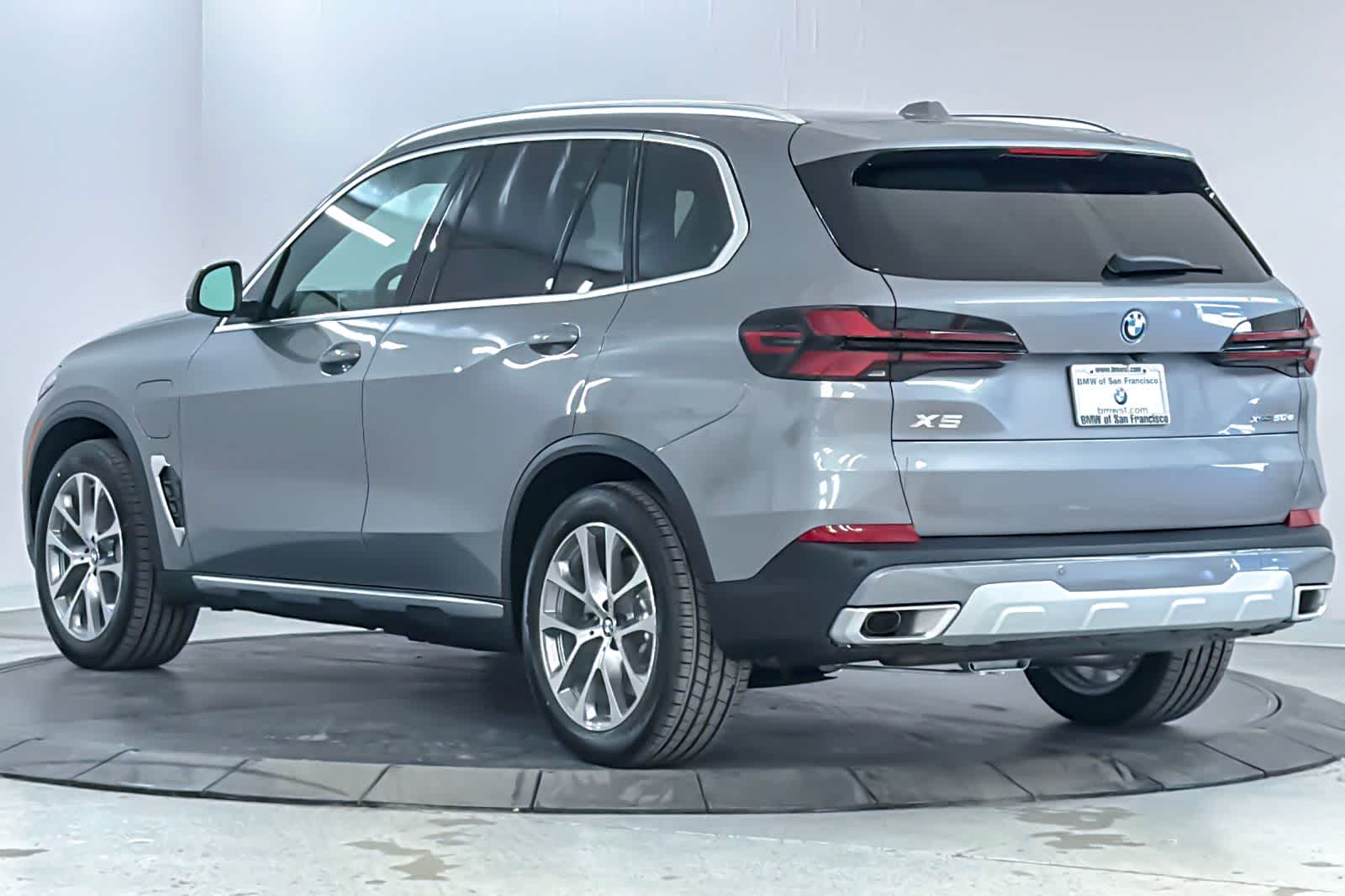 Thumbnail: 2026 BMW X5 - 6