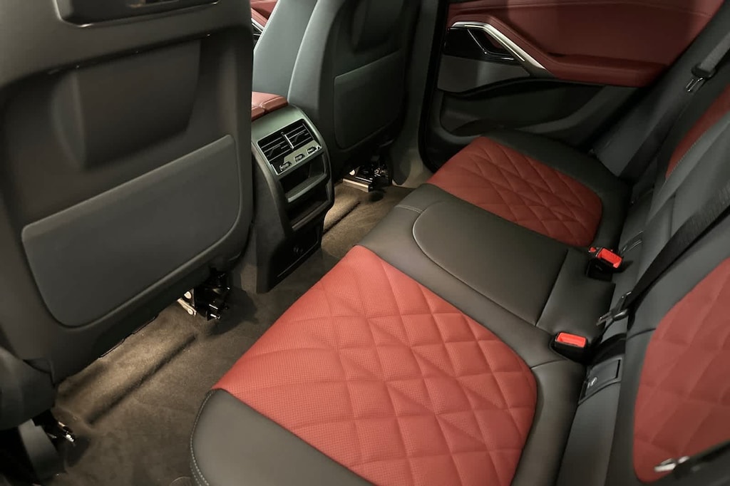 New 2026 BMW X6 xDrive40i SUV