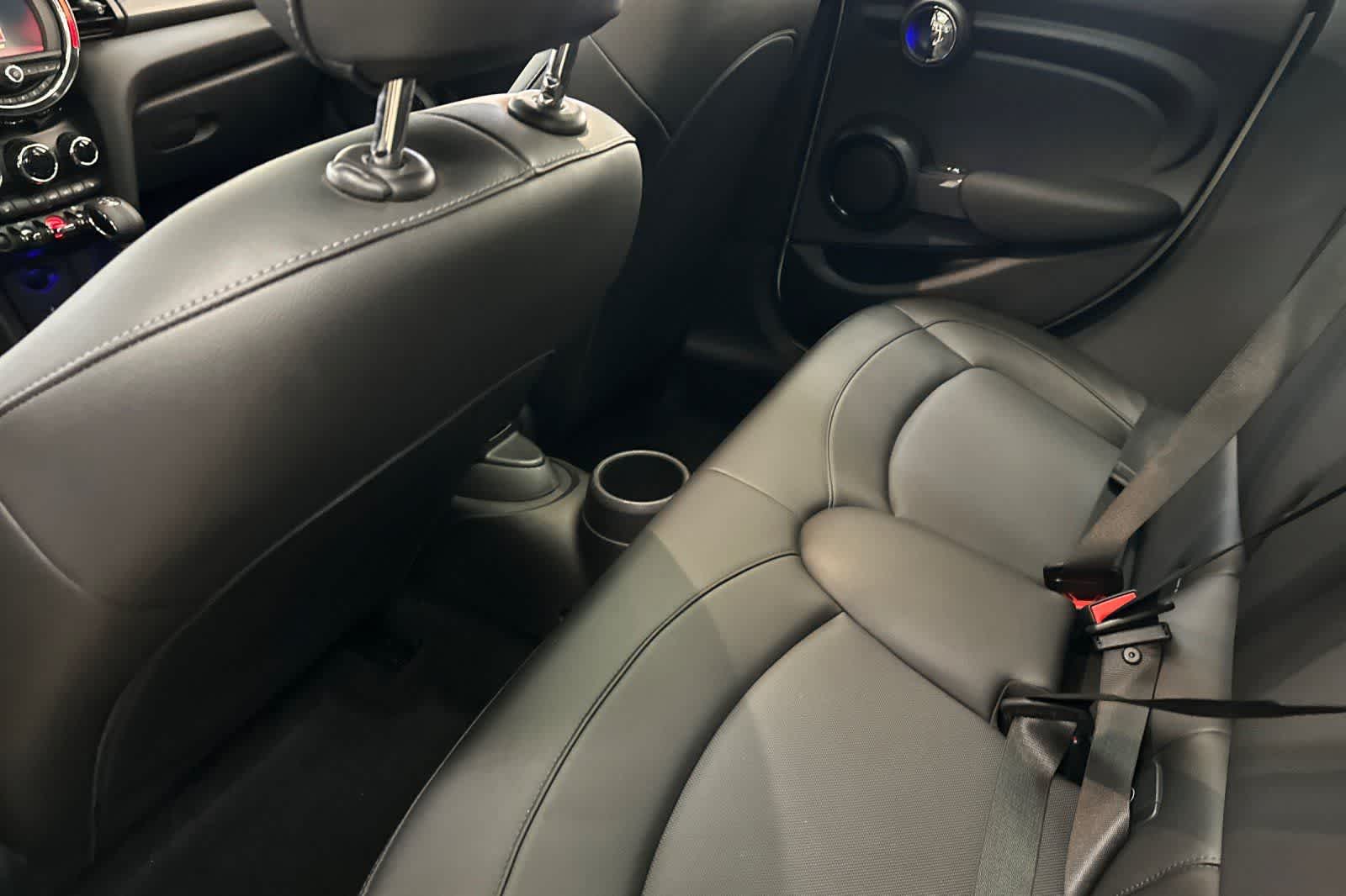 Thumbnail: 2019 MINI Cooper Hardtop - 4