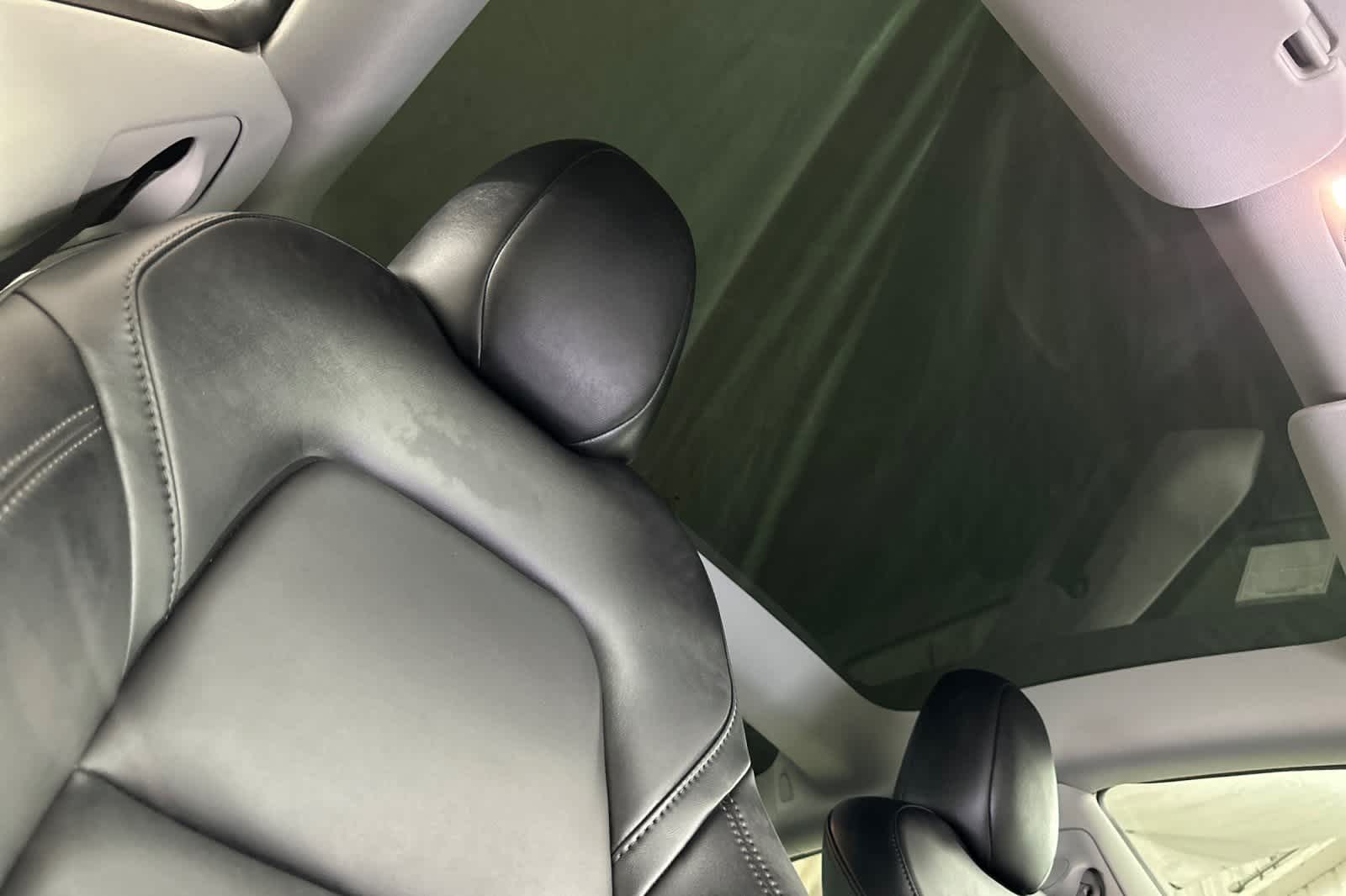 Thumbnail: 2023 Tesla Model 3 - 16