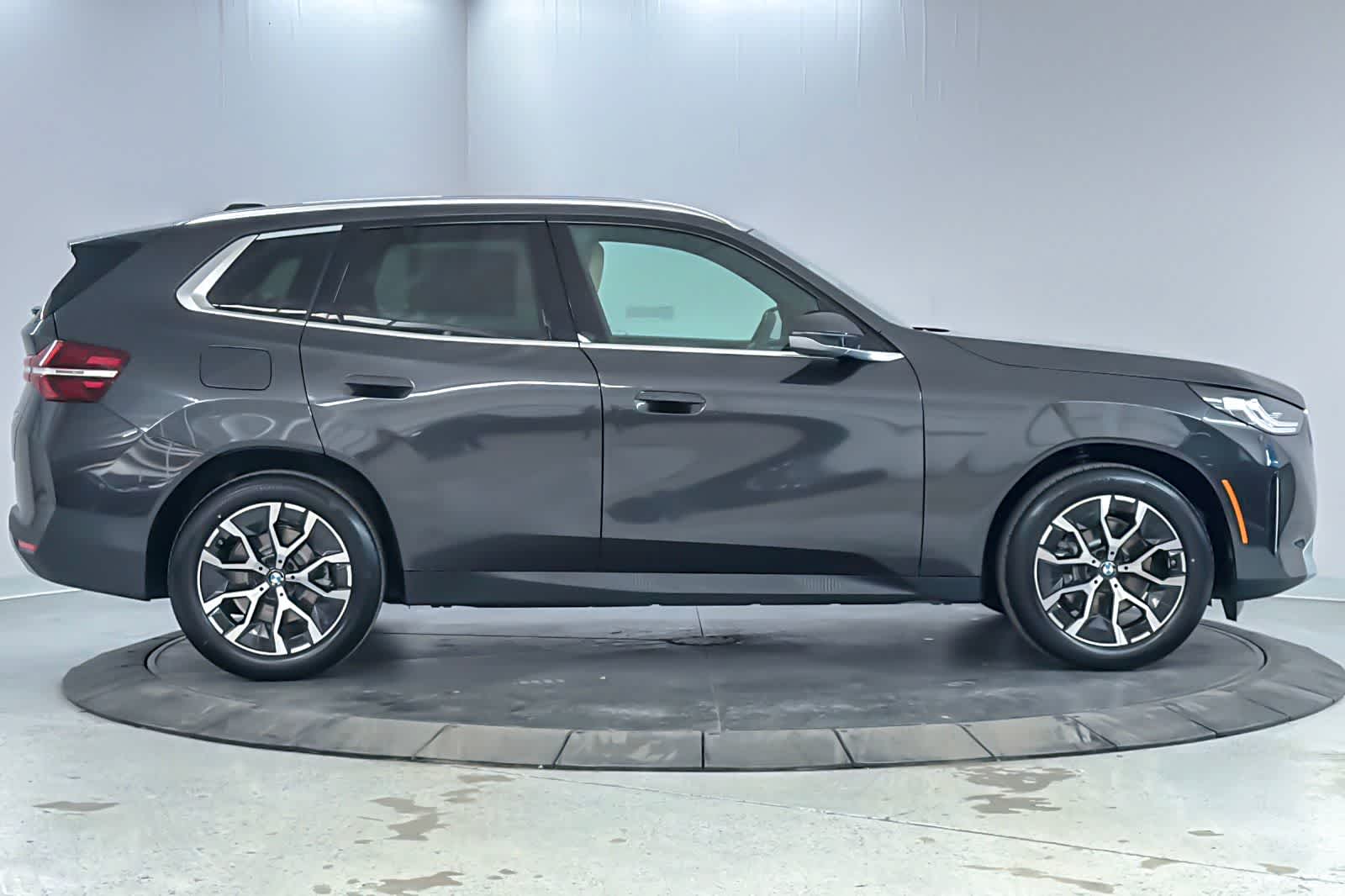 Thumbnail: 2026 BMW X3 - 8