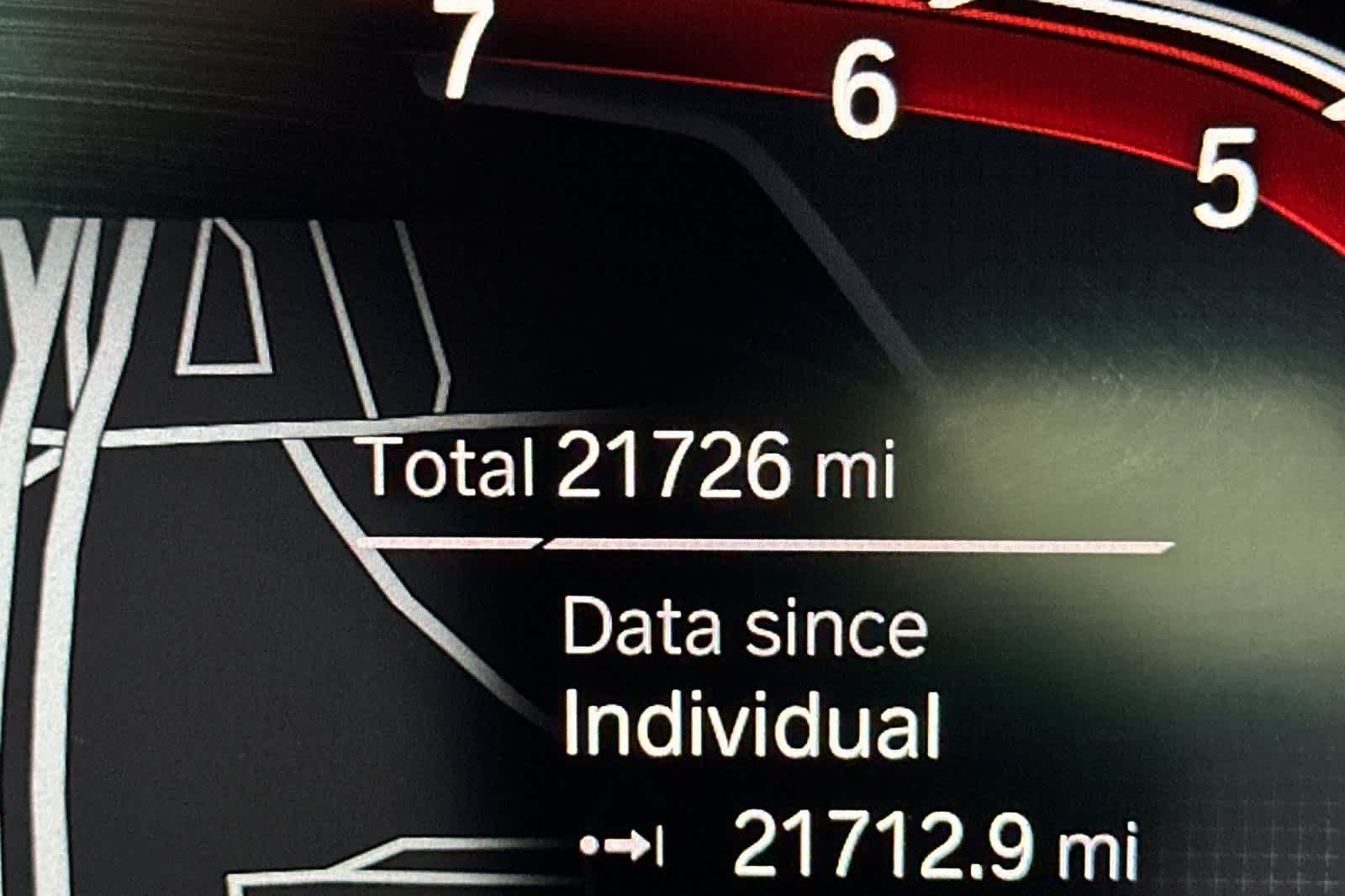 Thumbnail: 2023 BMW 5 Series - 25