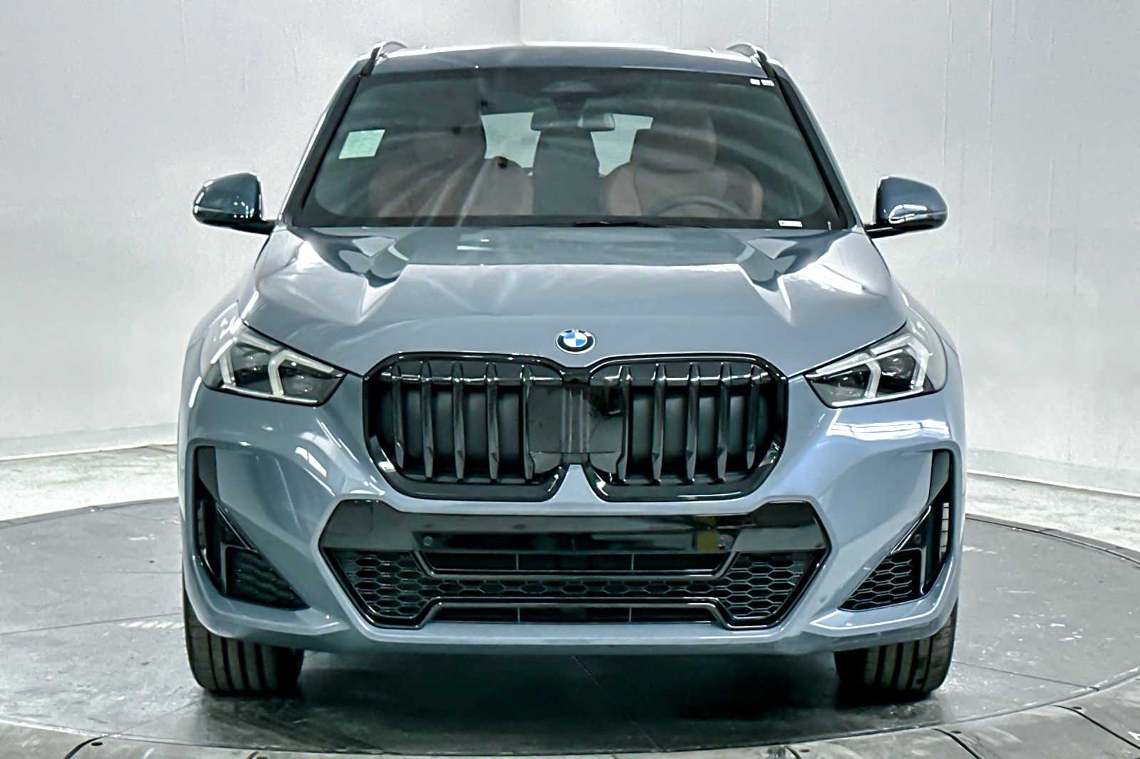 Thumbnail: 2026 BMW X1 - 10