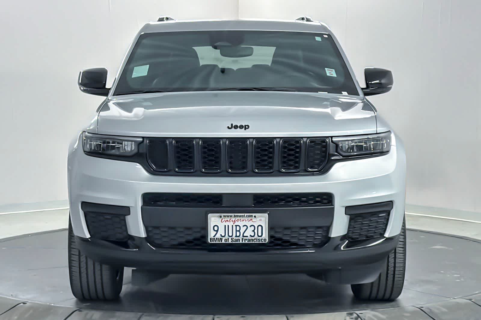Thumbnail: 2023 Jeep Grand Cherokee L - 10