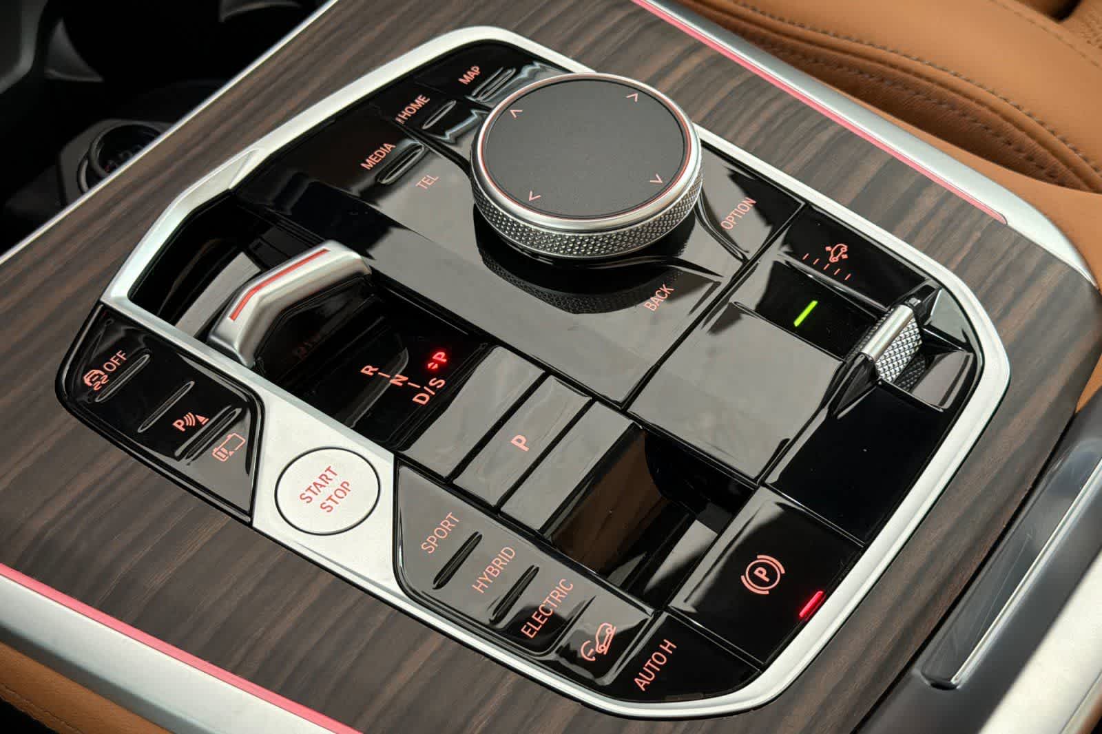 Thumbnail: 2026 BMW X5 - 22