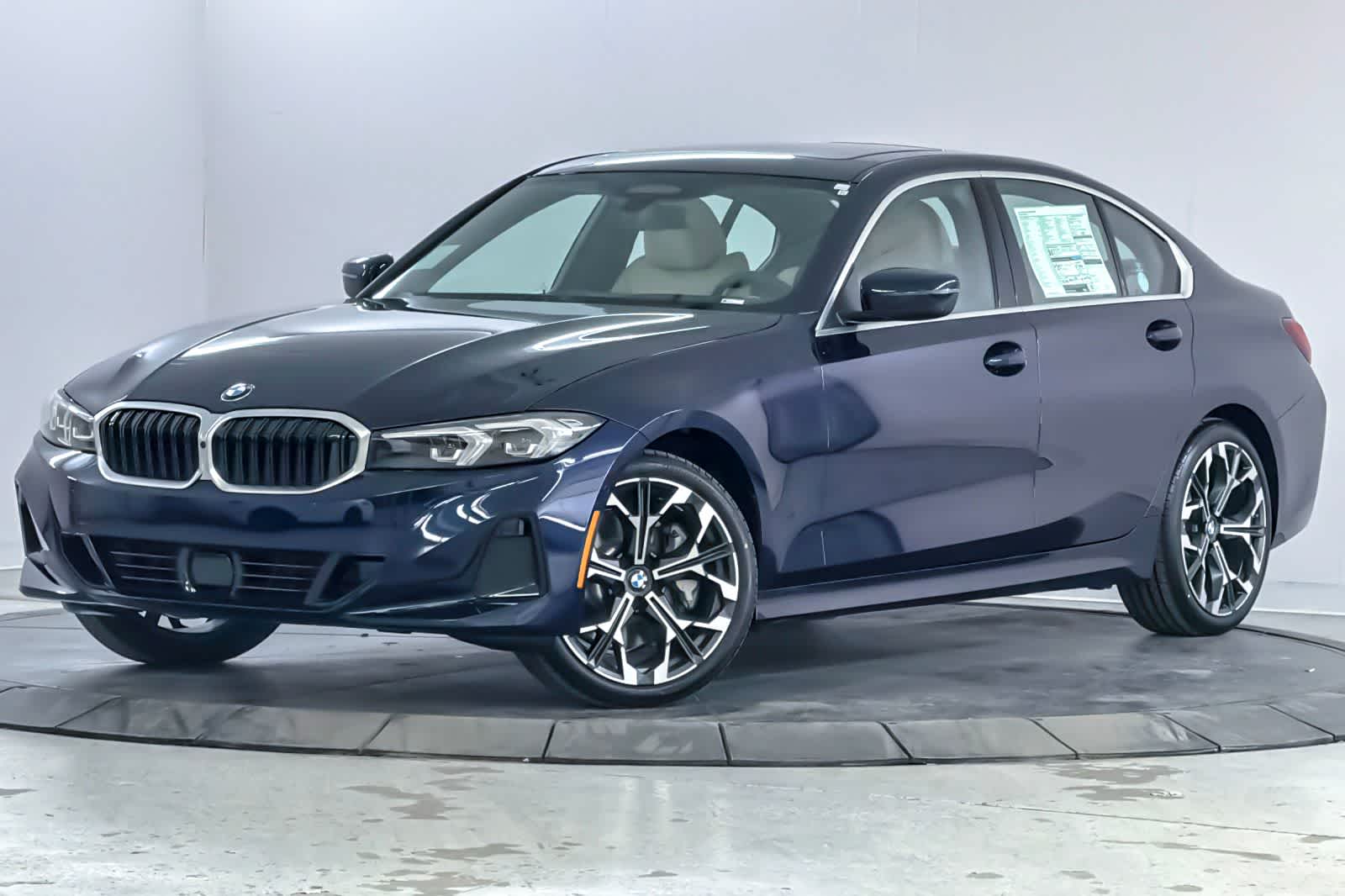 Thumbnail: 2026 BMW 3 Series - 1