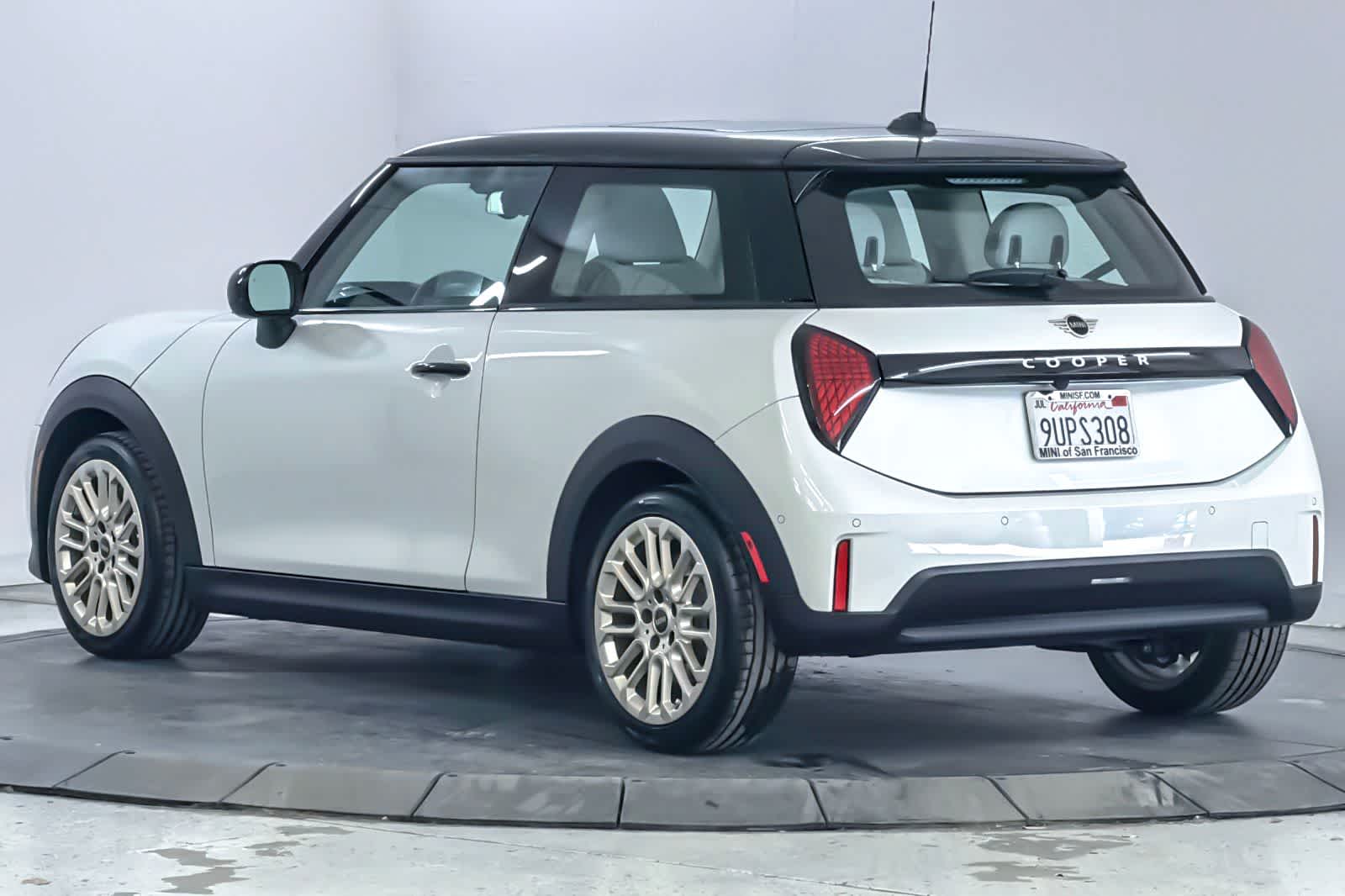 Thumbnail: 2025 MINI Cooper Hardtop - 6